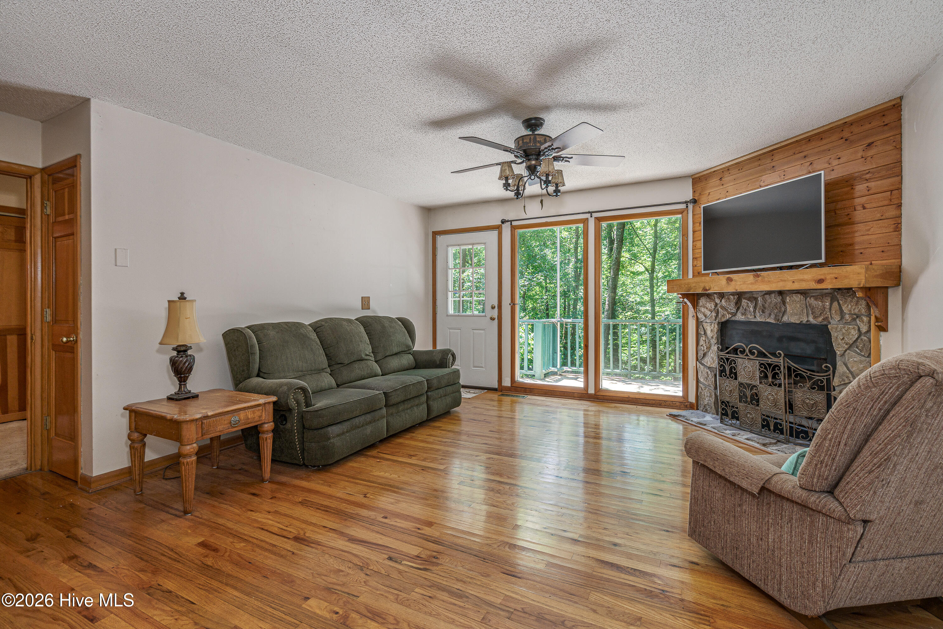 55 Laurel Spring Drive Property Photo 6