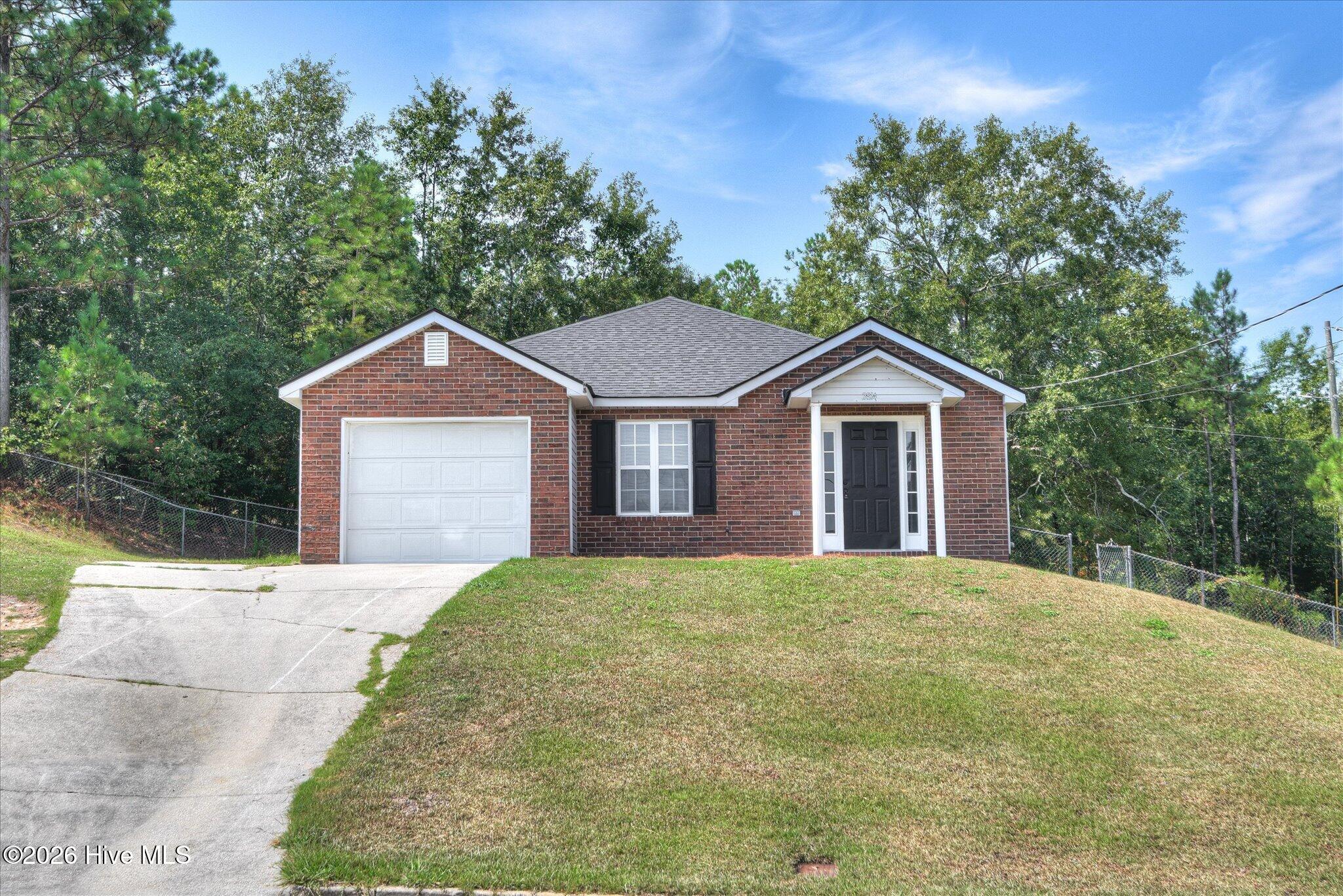2824 Cranbrook Drive Property Photo 1