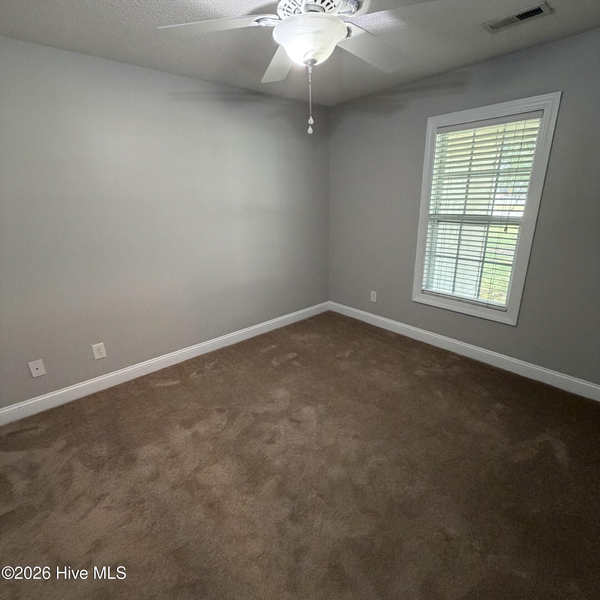 2552 Saddleback Drive B Property Photo 7