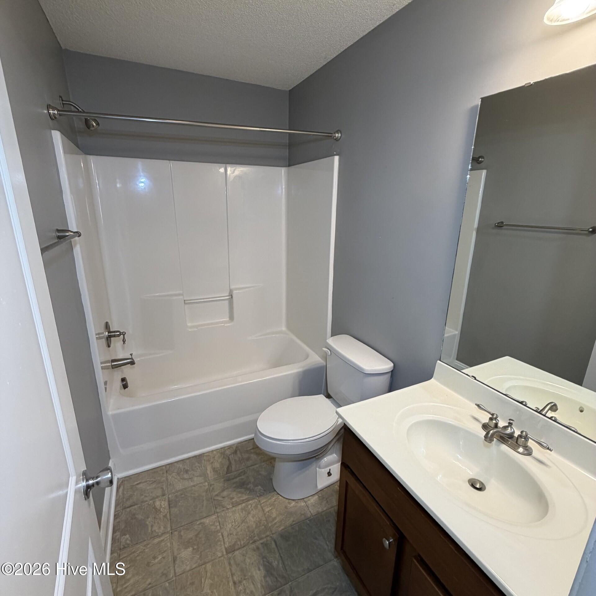 2552 Saddleback Drive B Property Photo 11