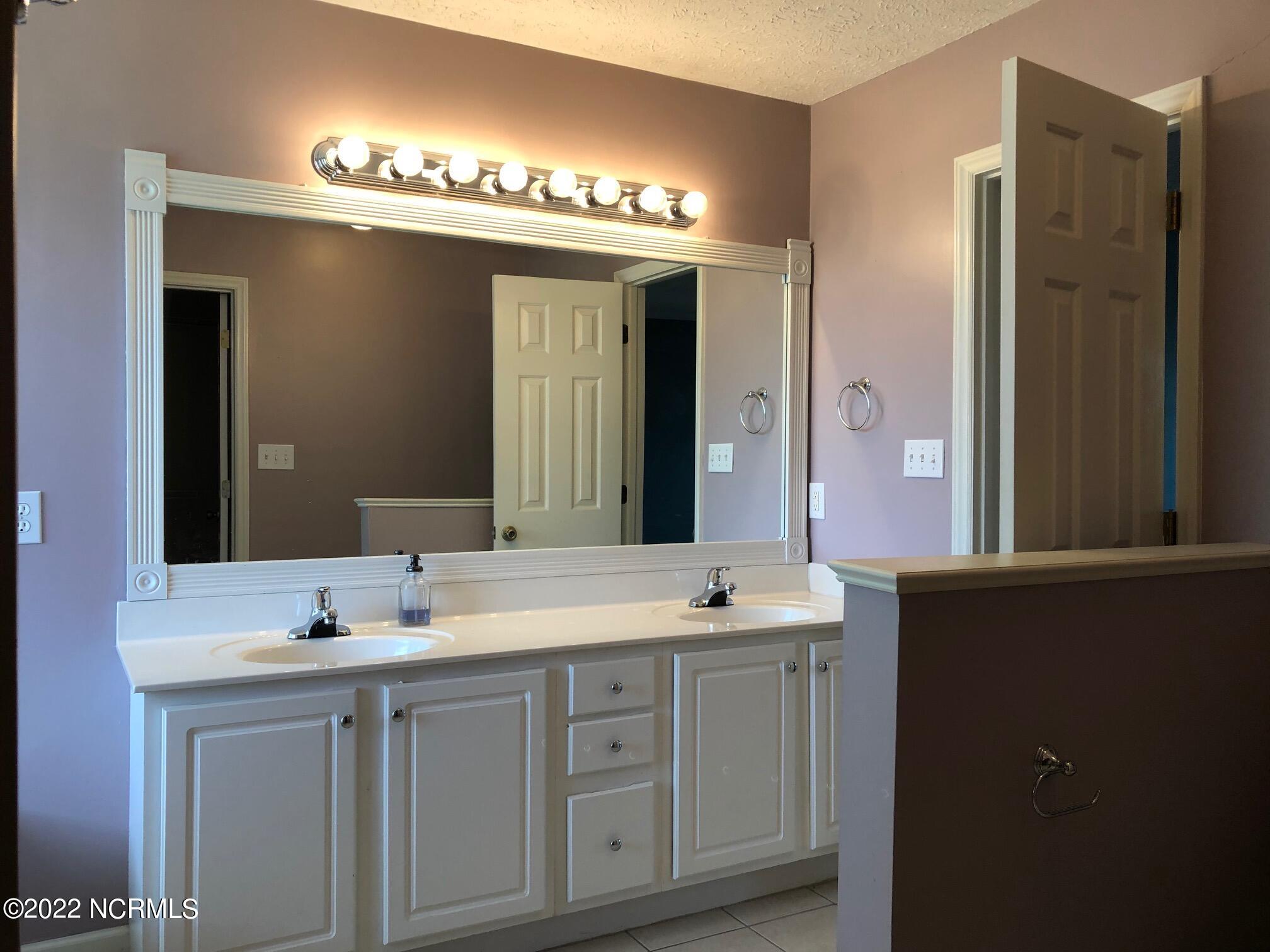 1000 Magnolia Drive Property Photo 18