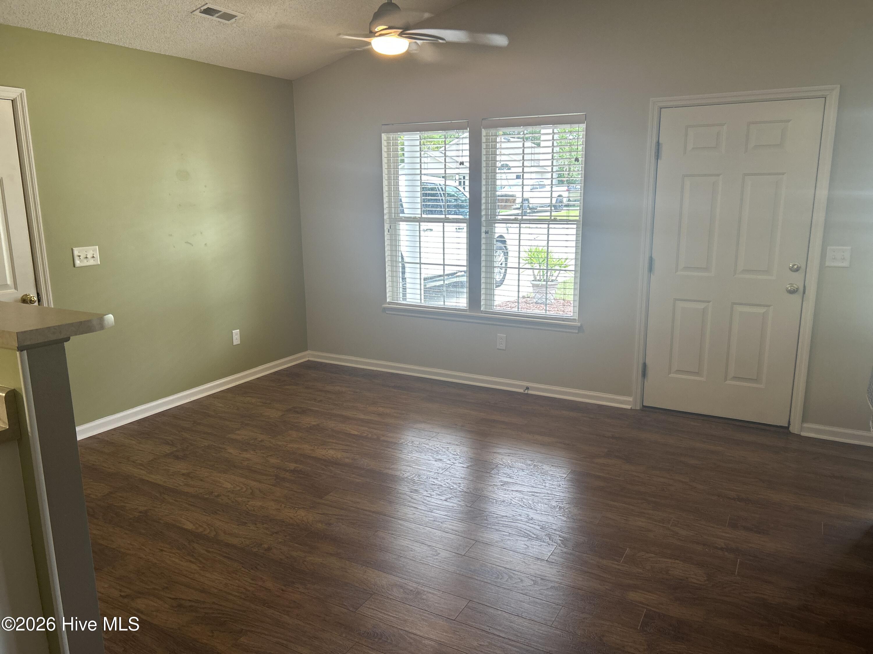 605 Tisbury Lane Property Photo 18
