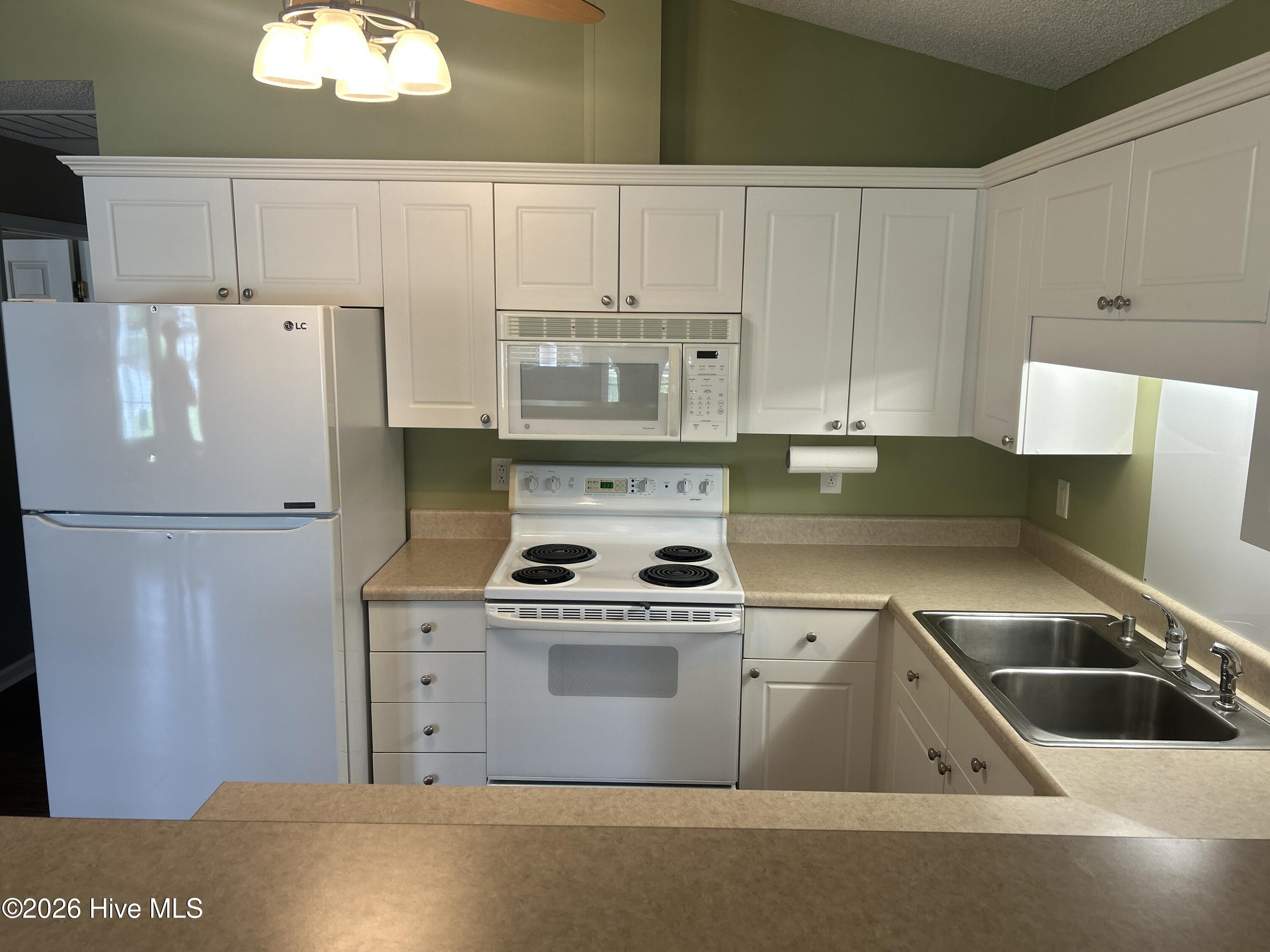 605 Tisbury Lane Property Photo 21