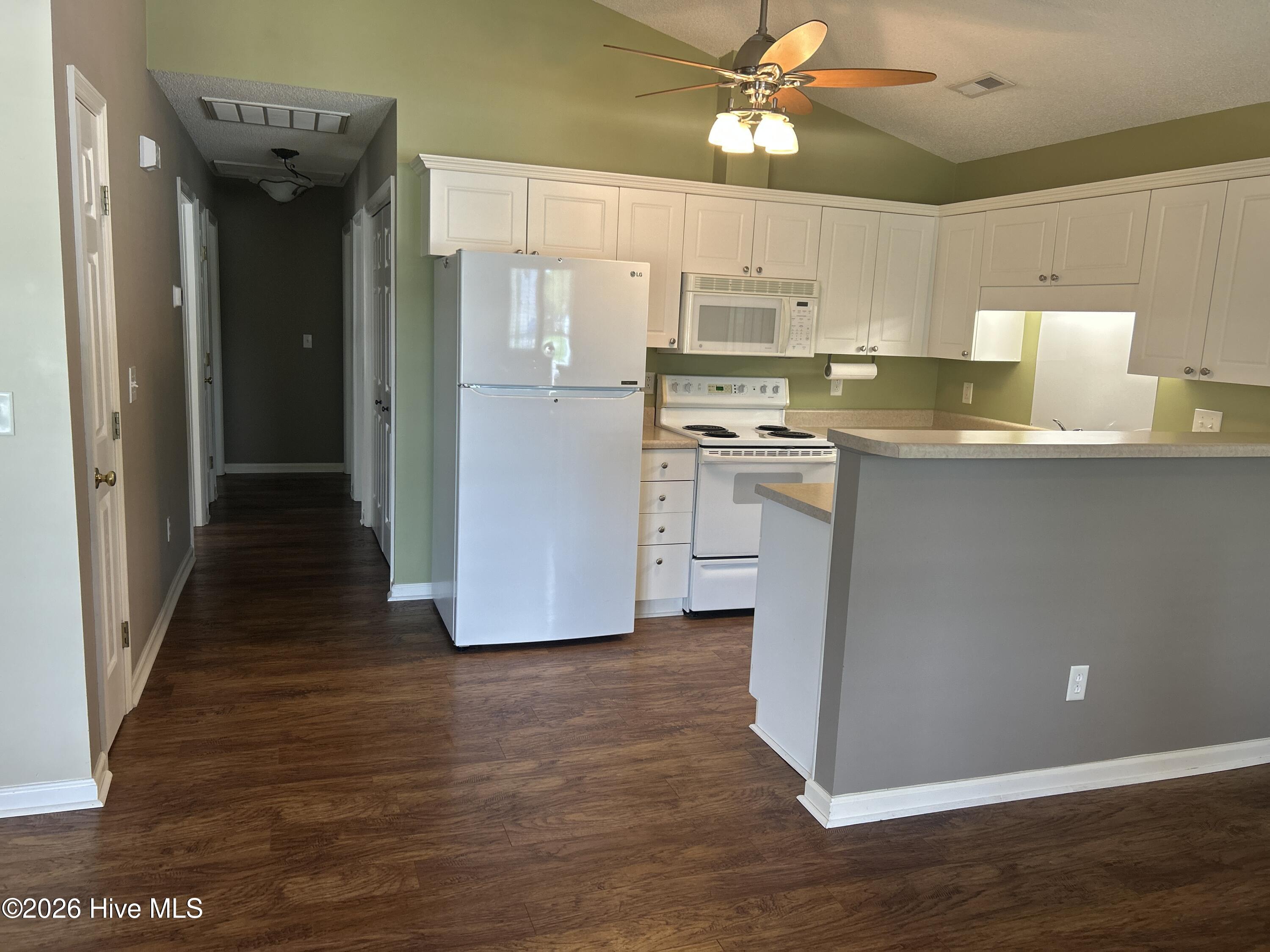 605 Tisbury Lane Property Photo 23