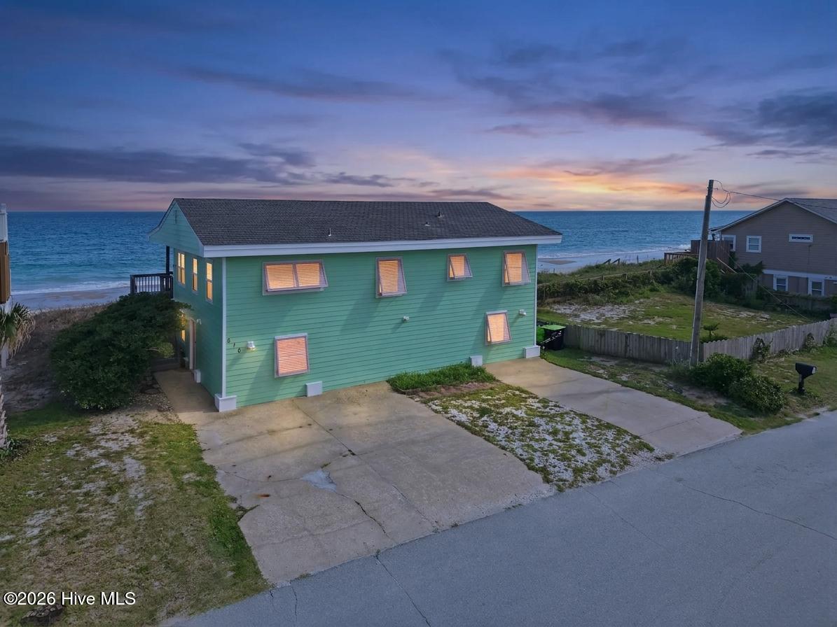 616 N Shore Drive Property Photo 1