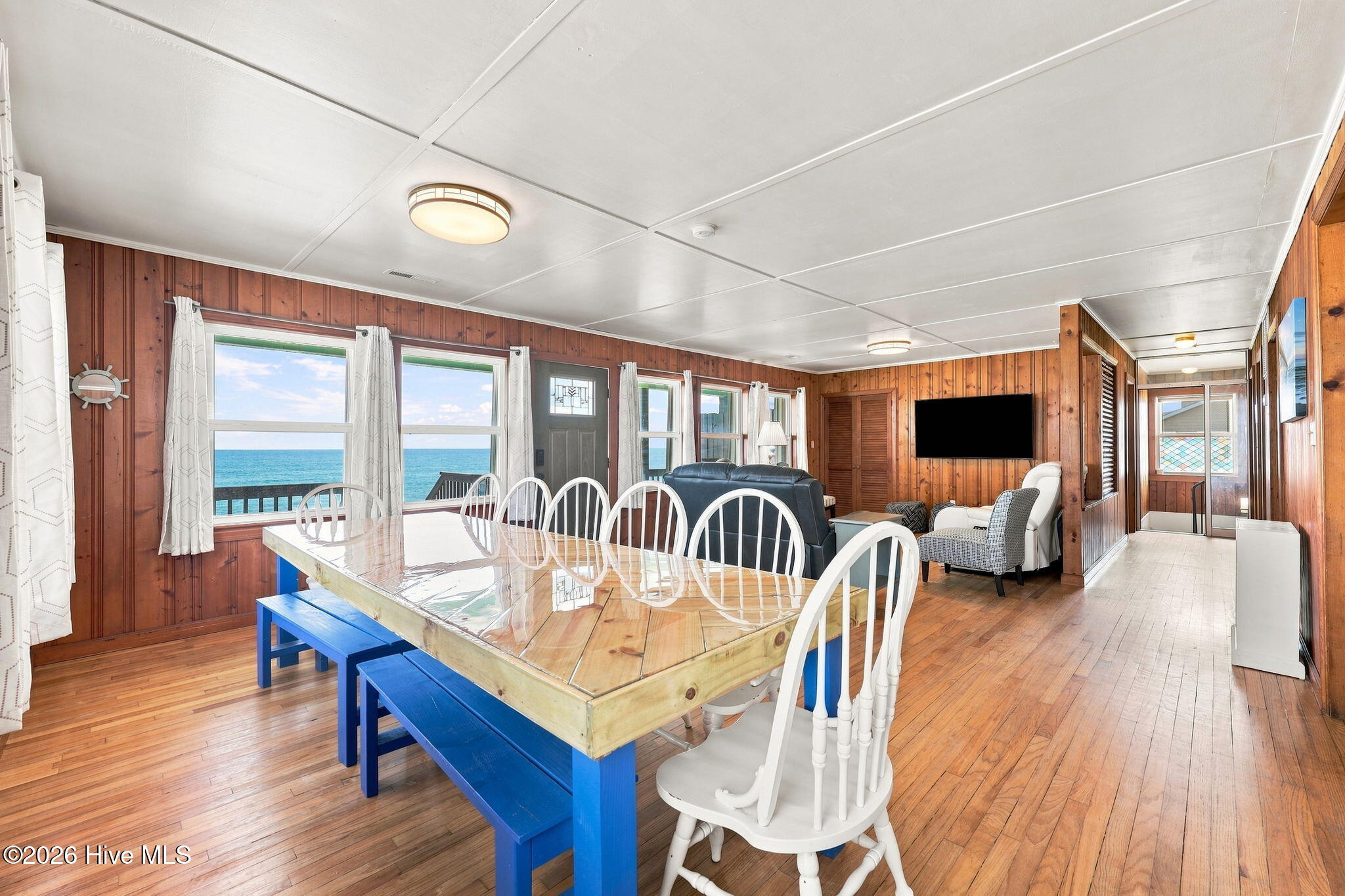 616 N Shore Drive Property Photo 8