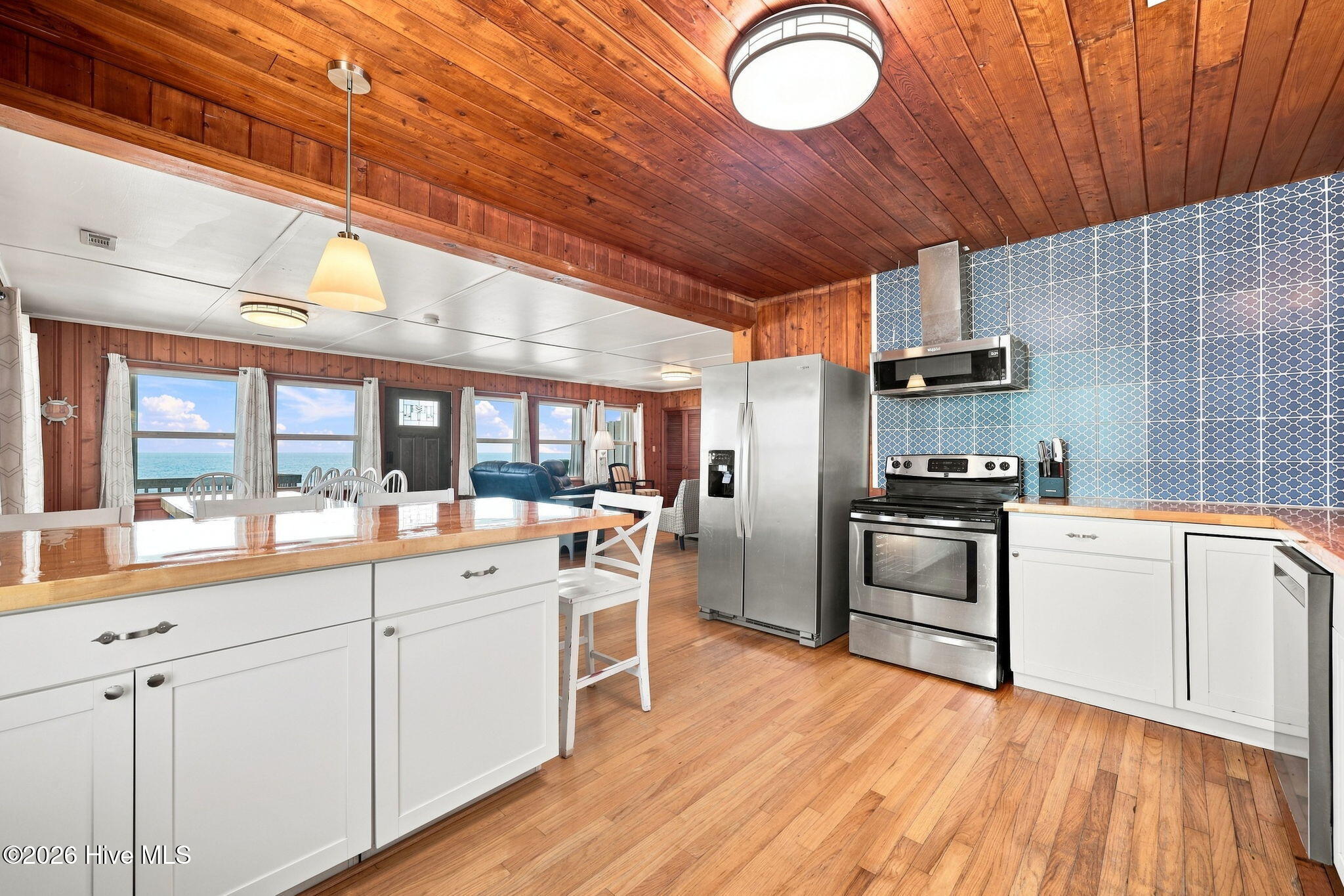 616 N Shore Drive Property Photo 13