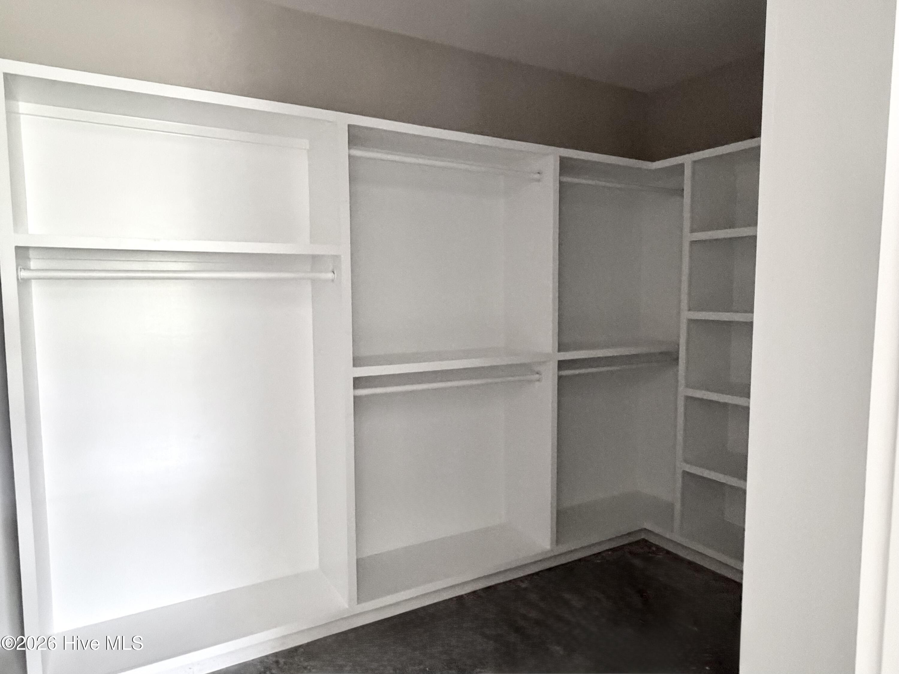 550 Glenburnie Street Nw Property Photo 39