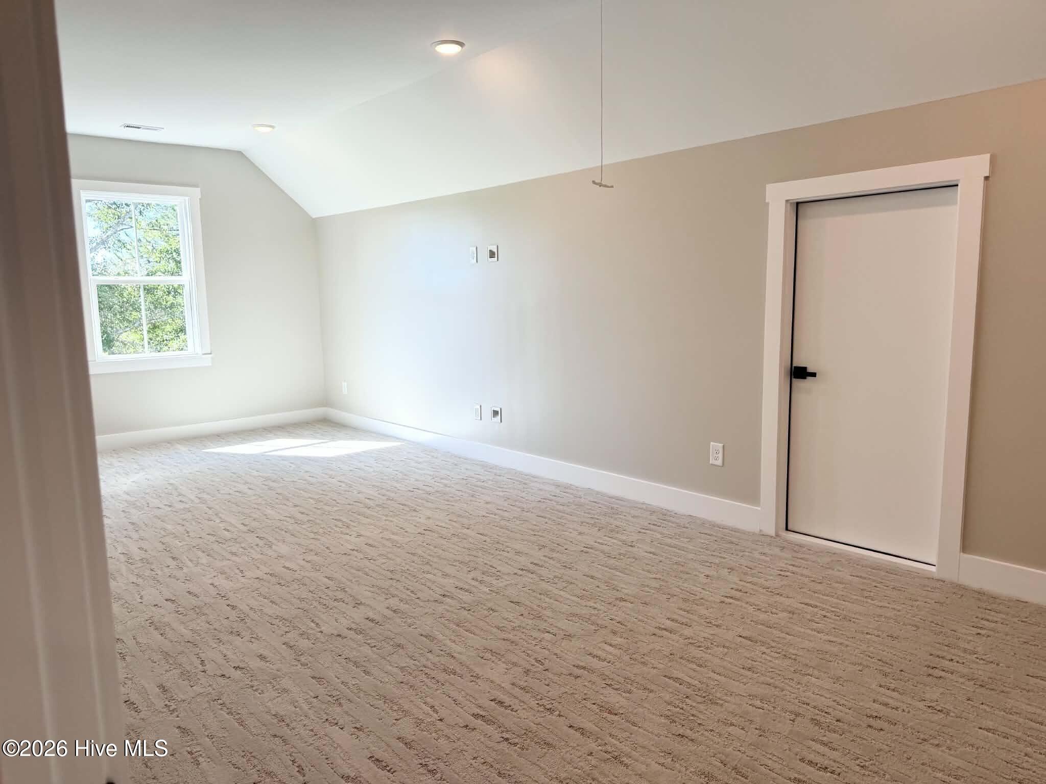550 Glenburnie Street Nw Property Photo 49
