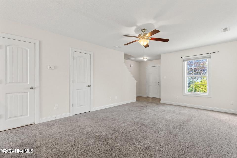 125 W Murrow Lane Property Photo 6