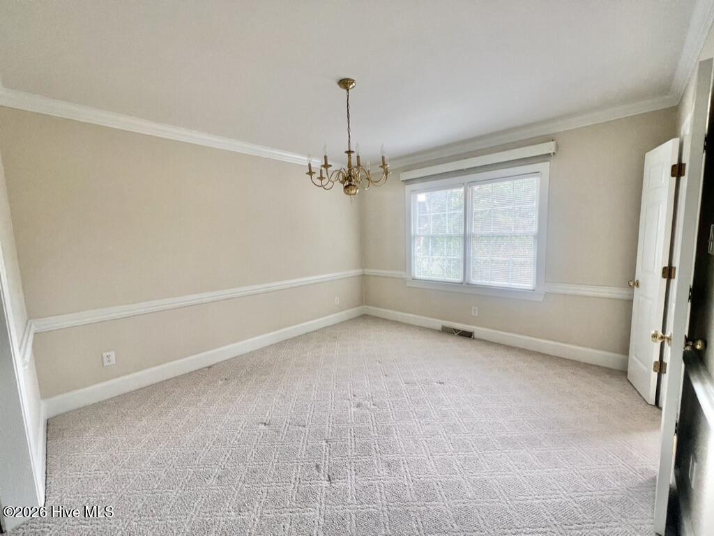 2203 Acorn Circle Property Photo 6