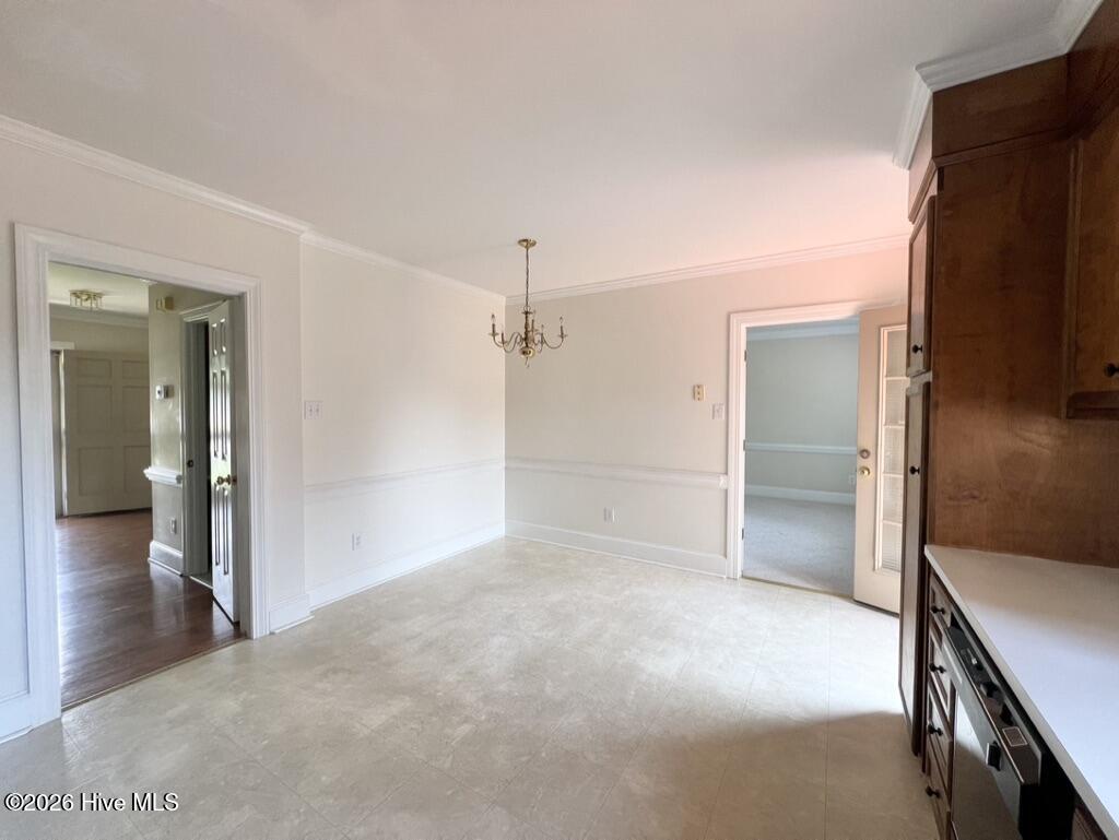 2203 Acorn Circle Property Photo 9