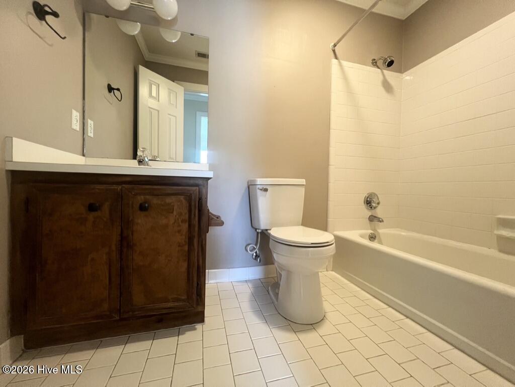 2203 Acorn Circle Property Photo 13