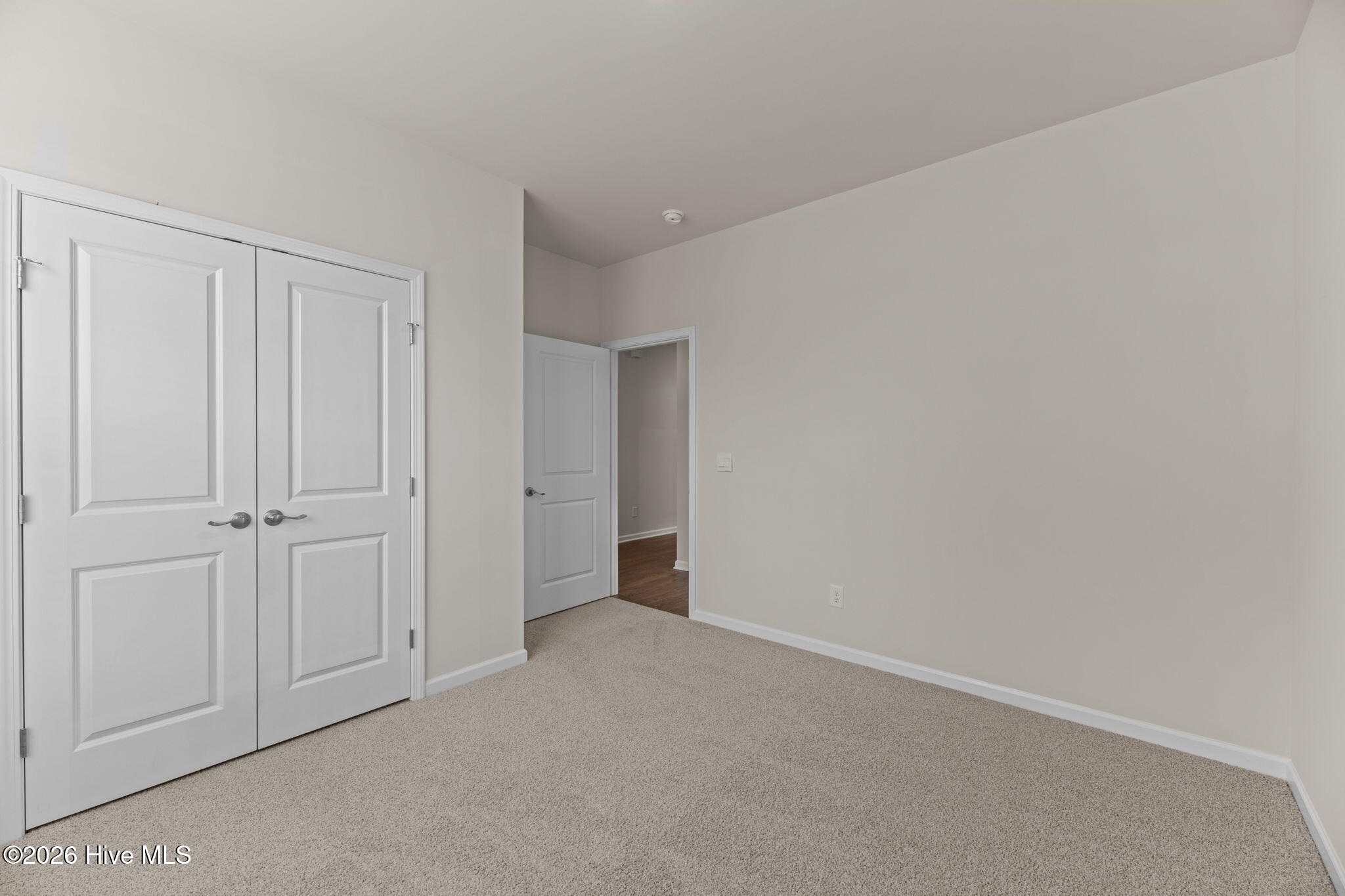 7009 Bayberry Park Drive Property Photo 4