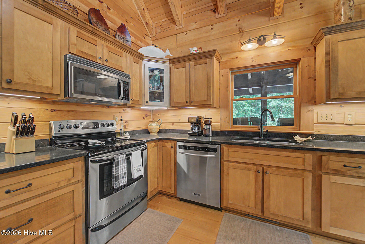 314 Carringer Road Property Photo 5
