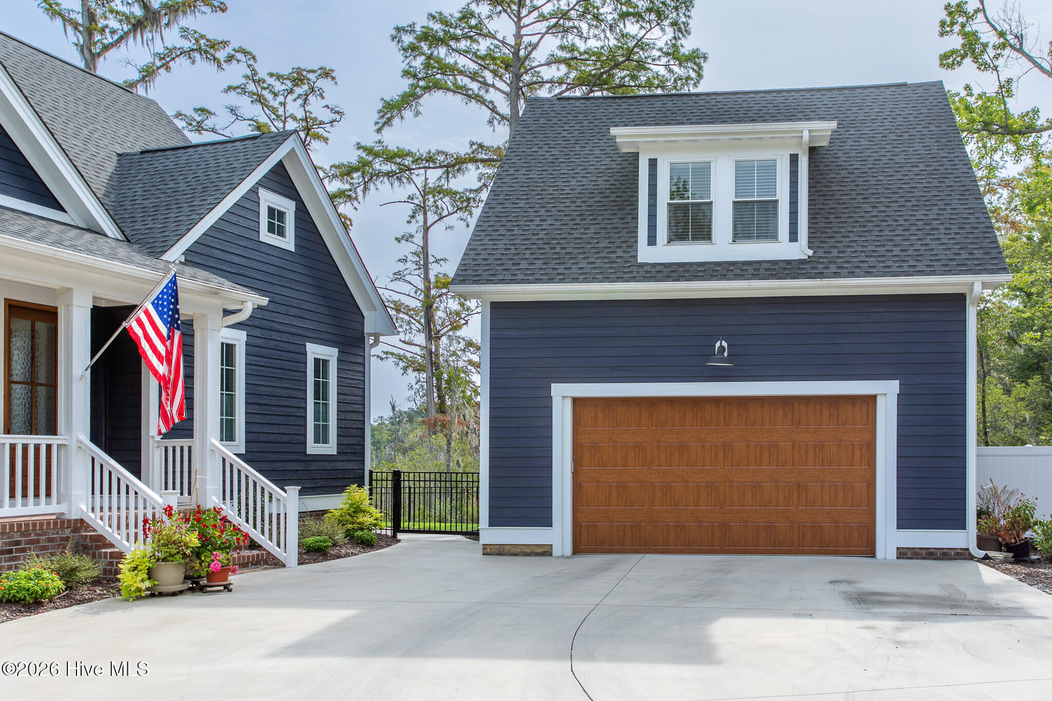 242 Beech Point Boulevard Property Photo 6