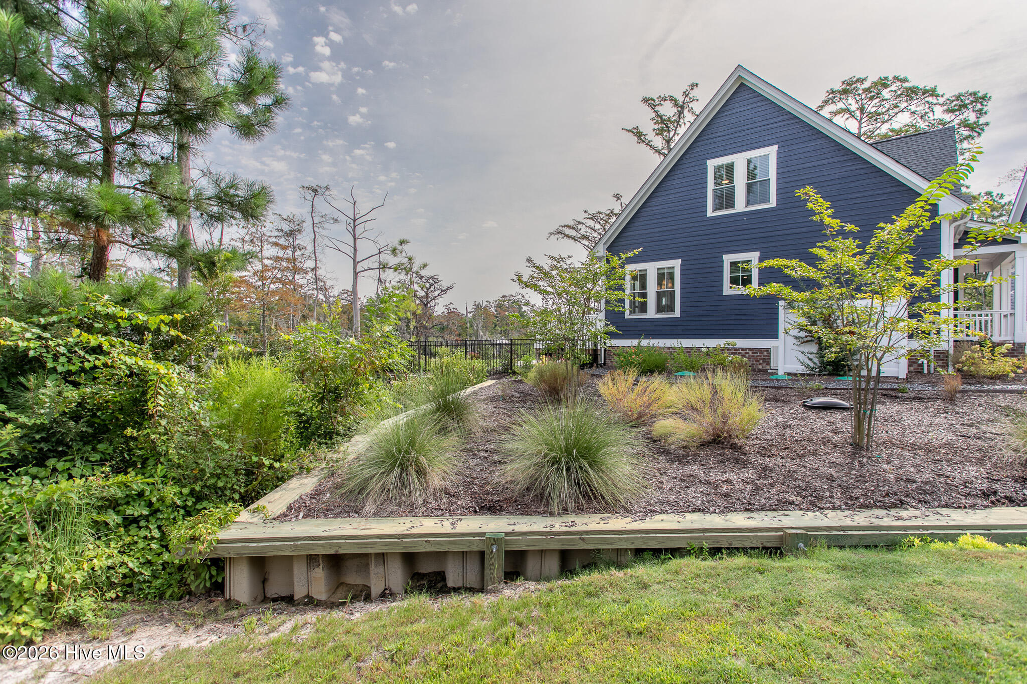 242 Beech Point Boulevard Property Photo 8