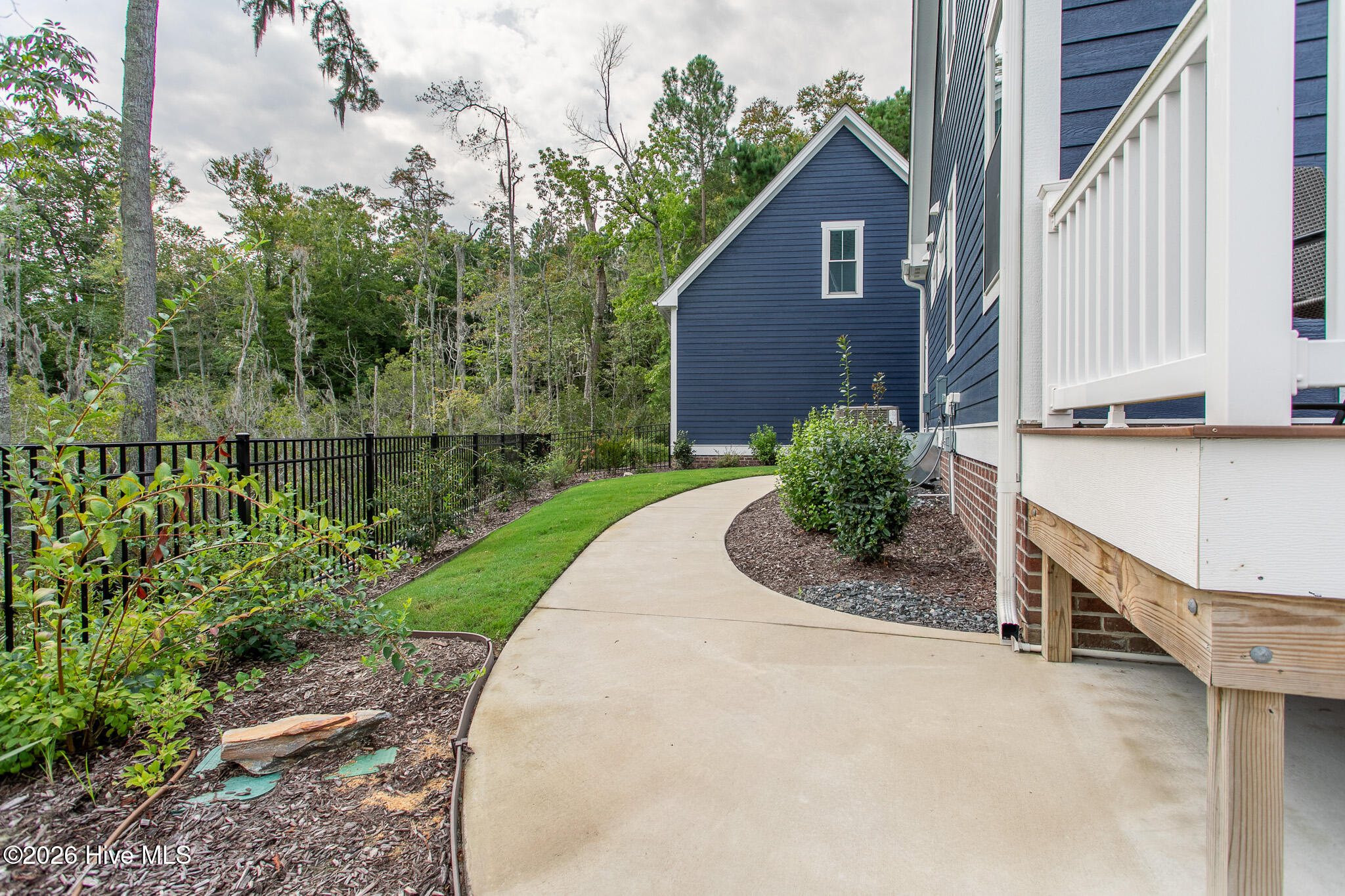 242 Beech Point Boulevard Property Photo 16