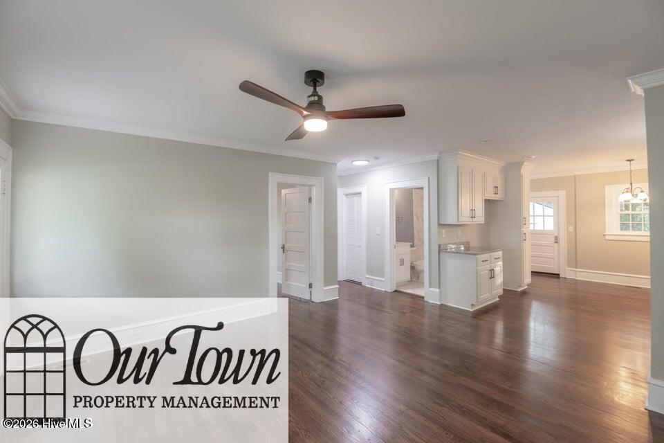 606 Clark Avenue Ne Property Photo 2