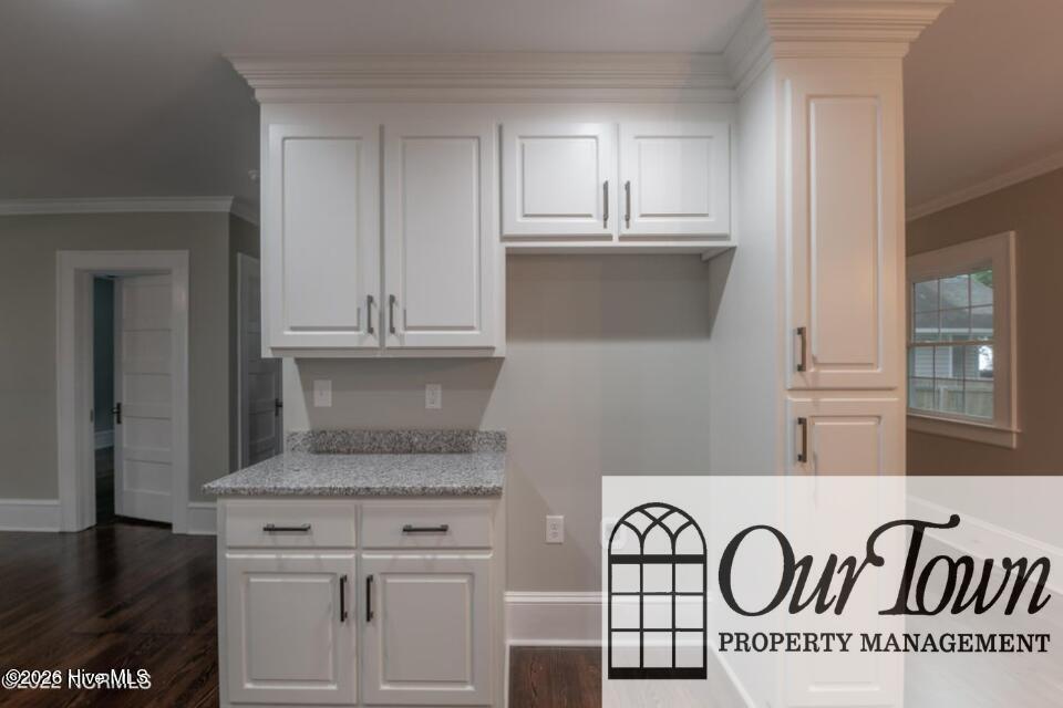 606 Clark Avenue Ne Property Photo 7