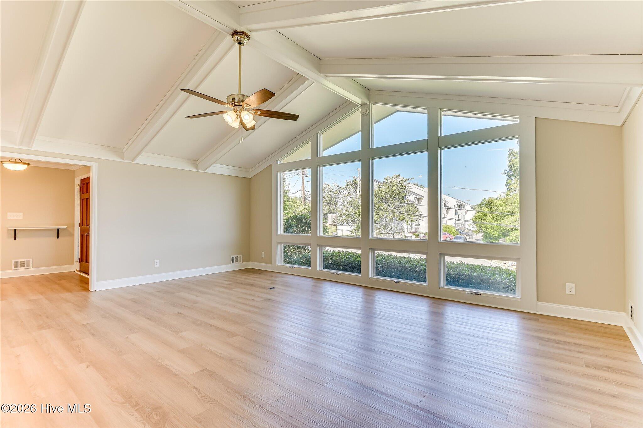 1016 Northwood Road Property Photo 15