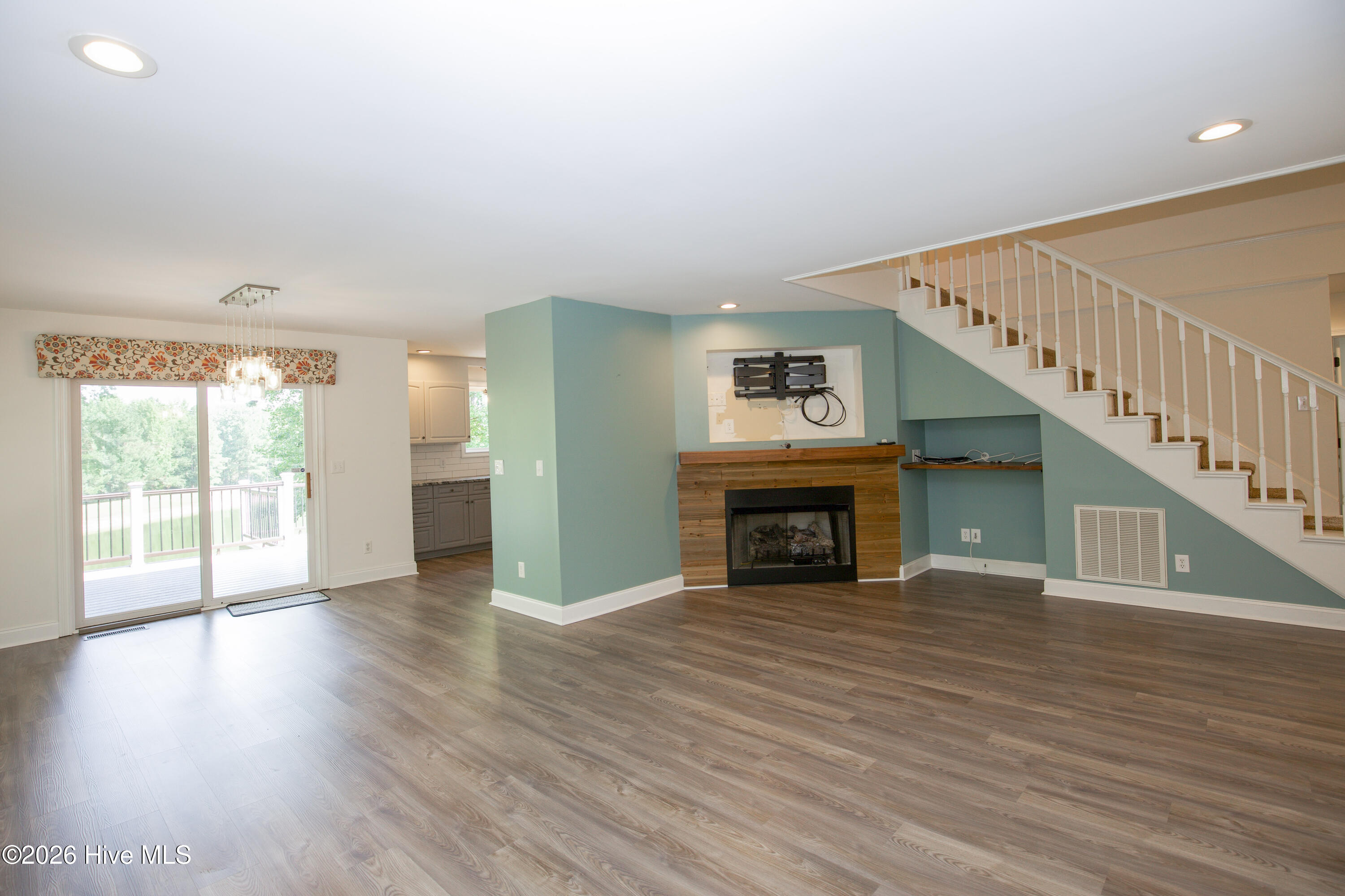 110 Sandspur Lane Property Photo 29
