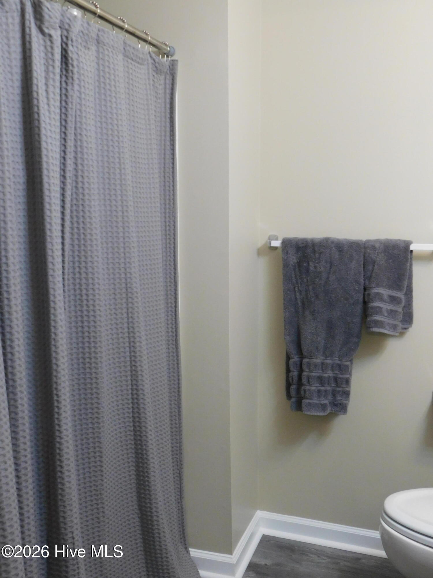 902 Courtyard E Property Photo 10