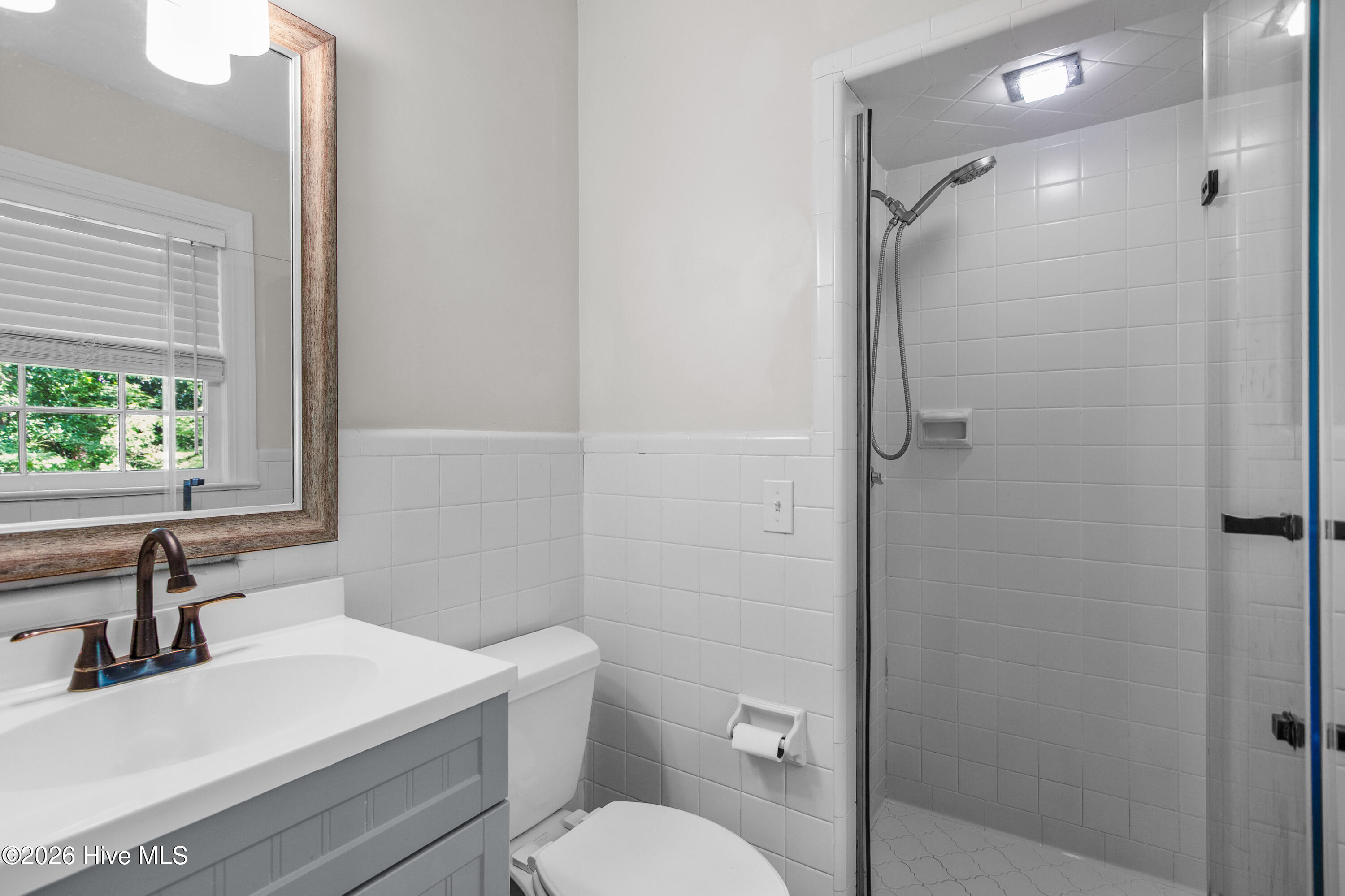 1909 Fairview Way Property Photo 5