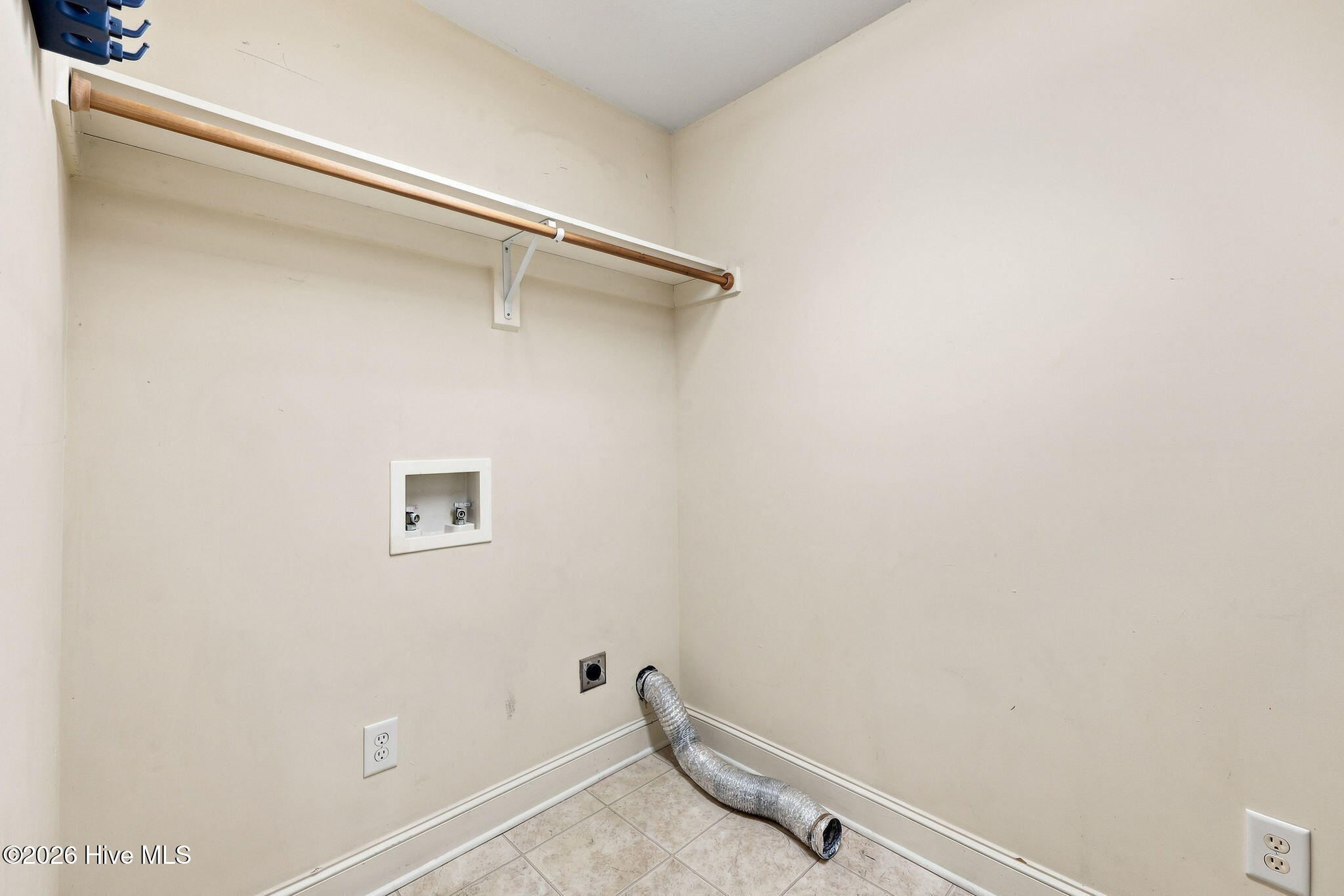 205 South Pointe Drive B Property Photo 15
