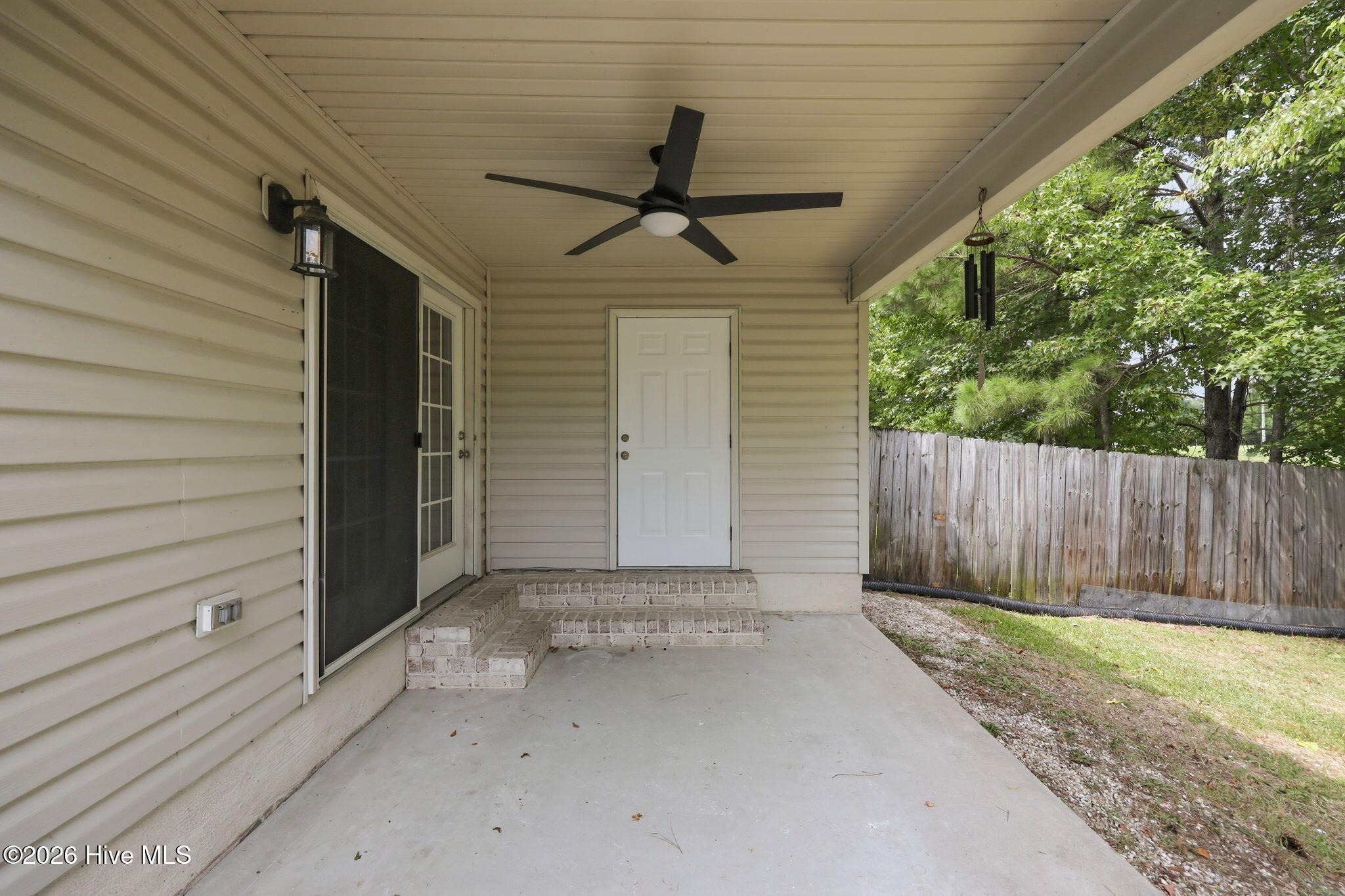 205 South Pointe Drive B Property Photo 29