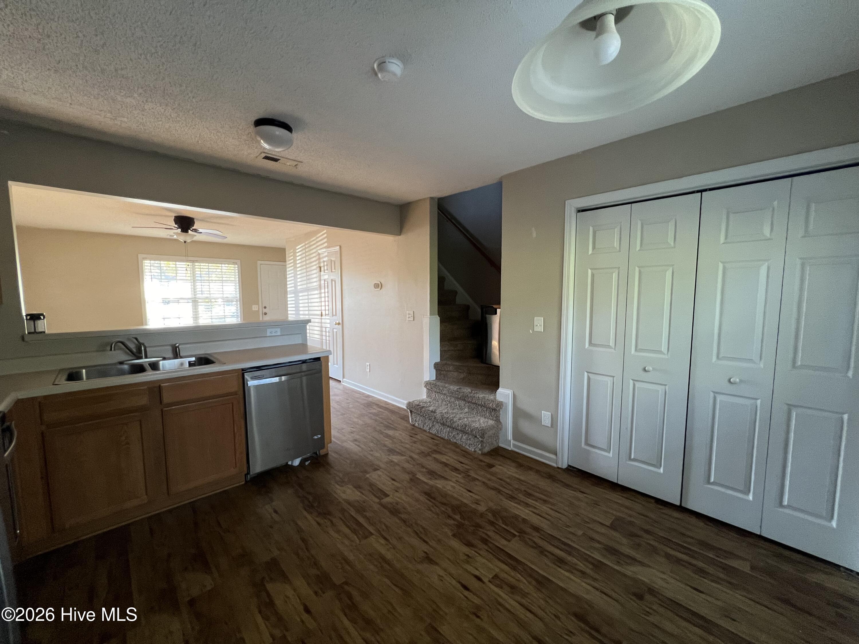 216 Palace Circle Property Photo 7