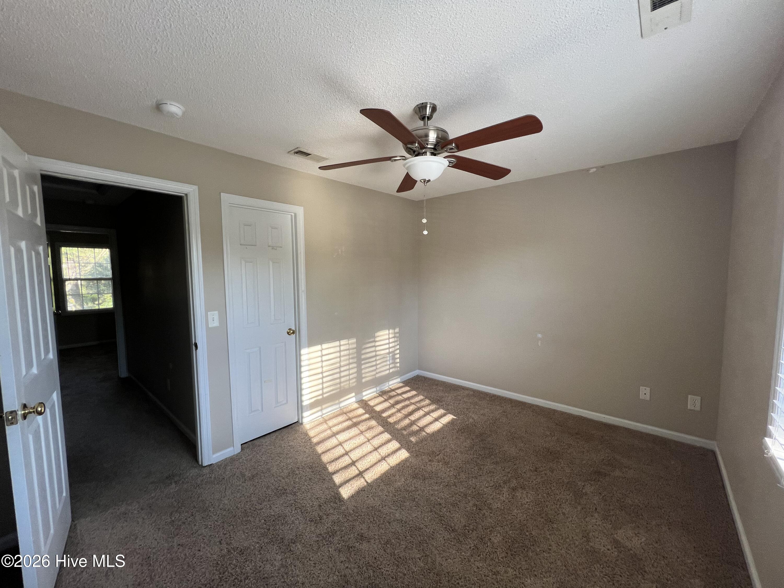 216 Palace Circle Property Photo 10