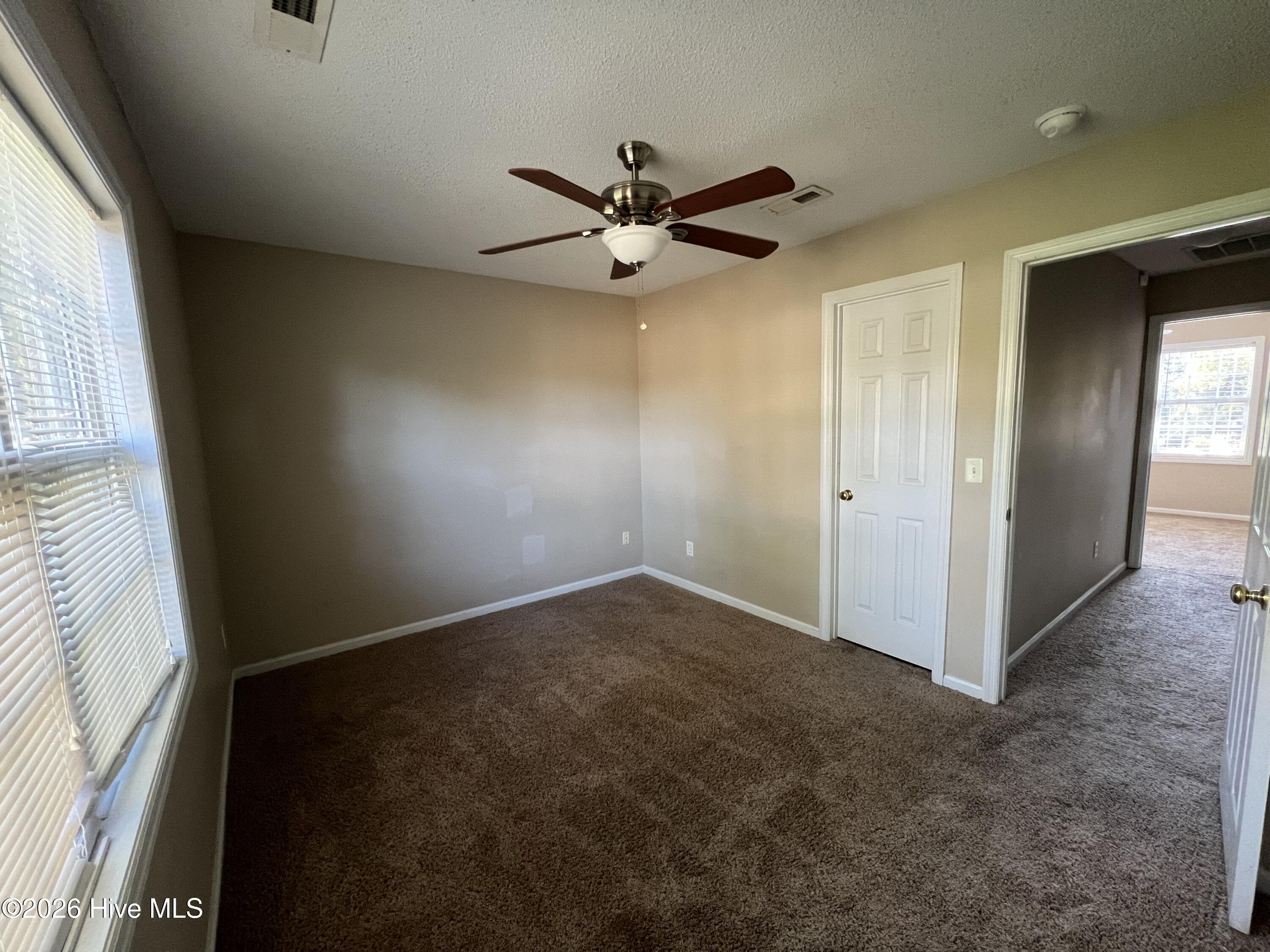 216 Palace Circle Property Photo 14
