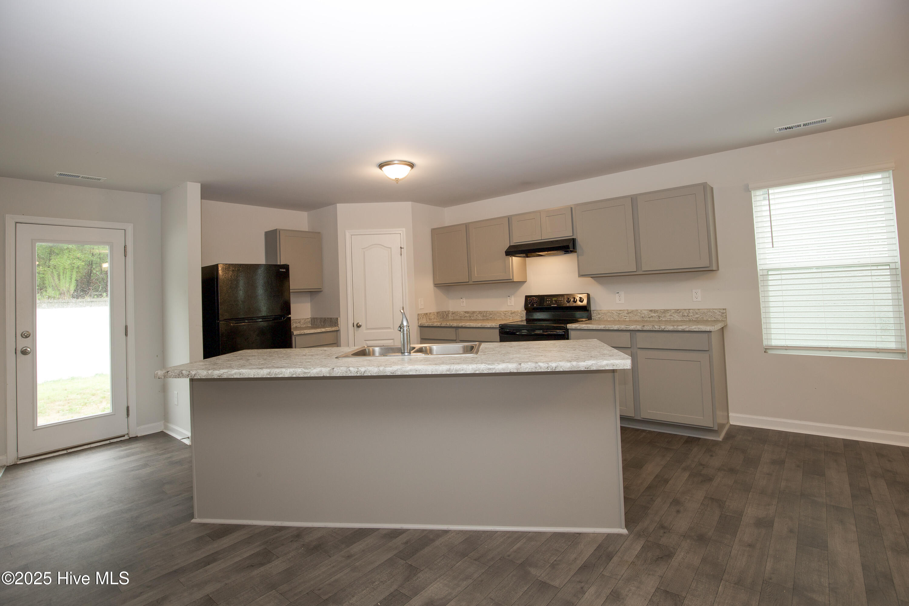755 Conductor Court Property Photo 8