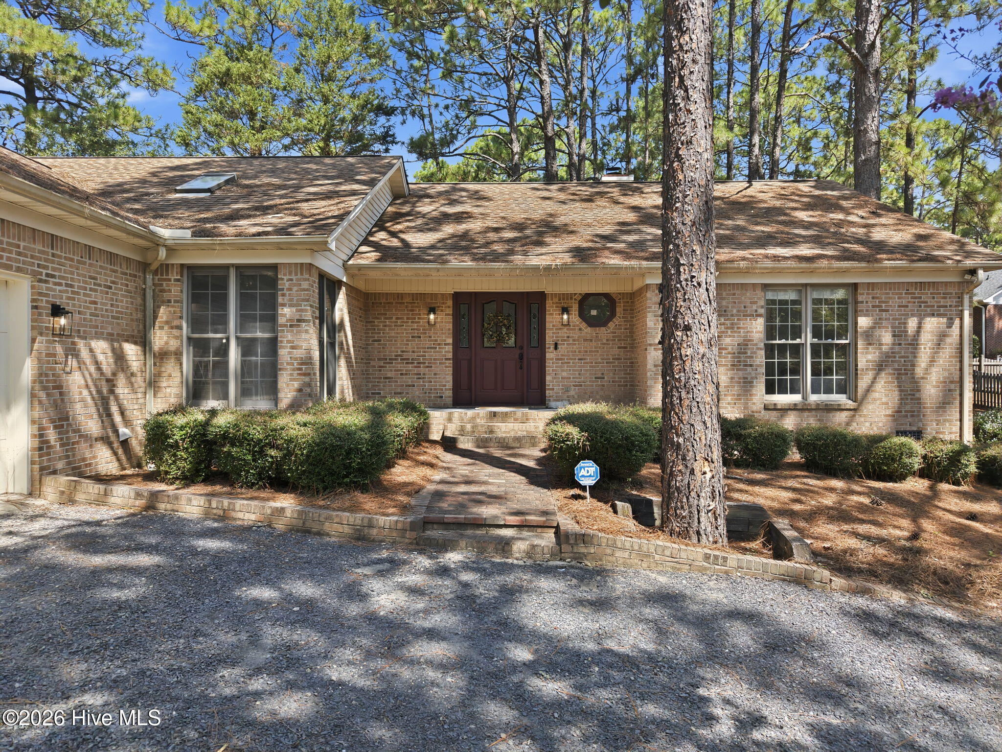 965 Monticello Drive Property Photo 3