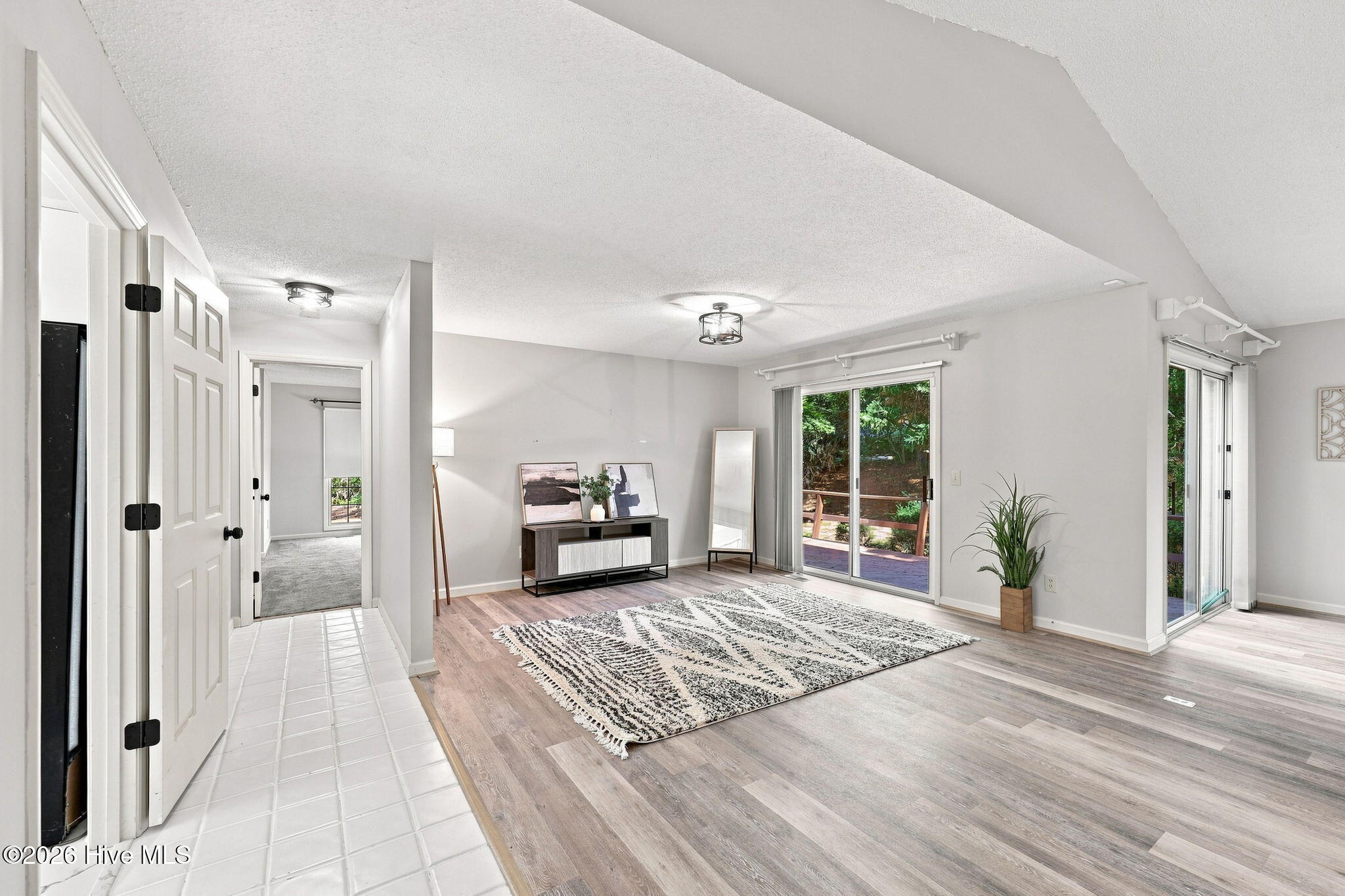 965 Monticello Drive Property Photo 11