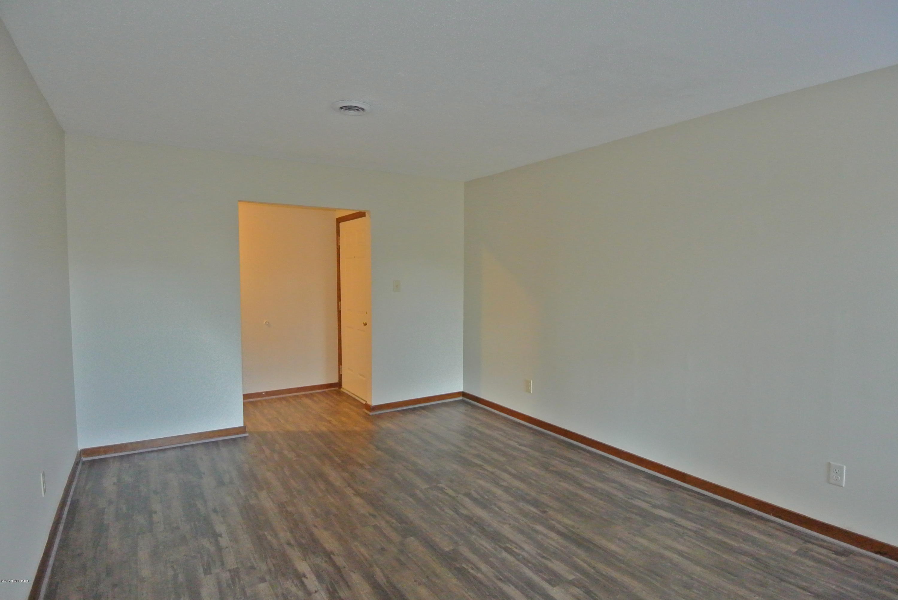 1106 Karen Drive C Property Photo 3