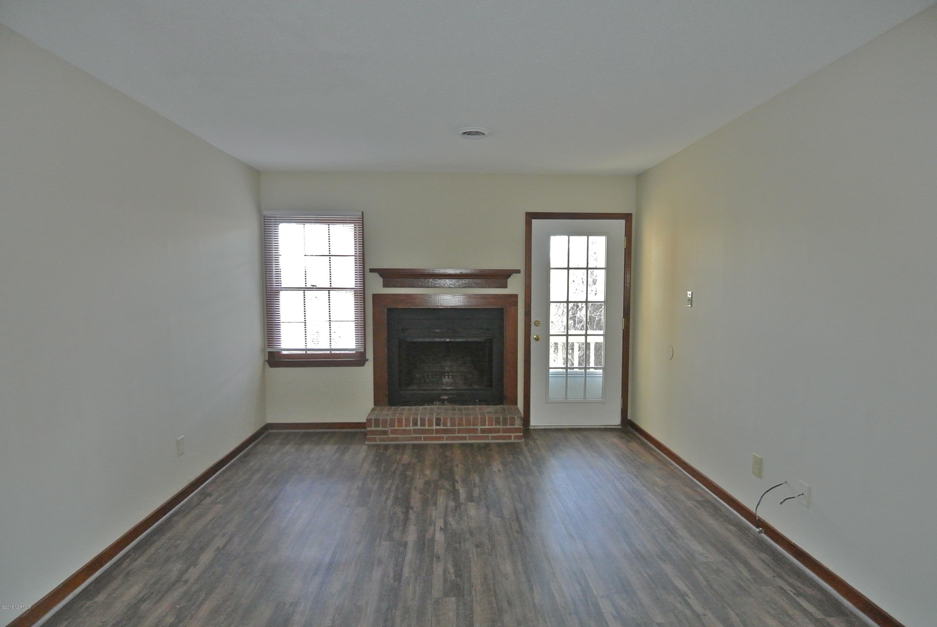 1106 Karen Drive C Property Photo 4