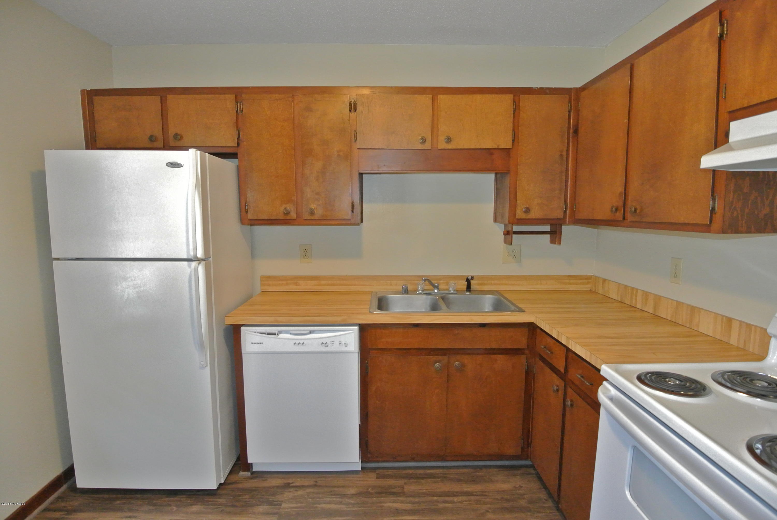 1106 Karen Drive C Property Photo 6