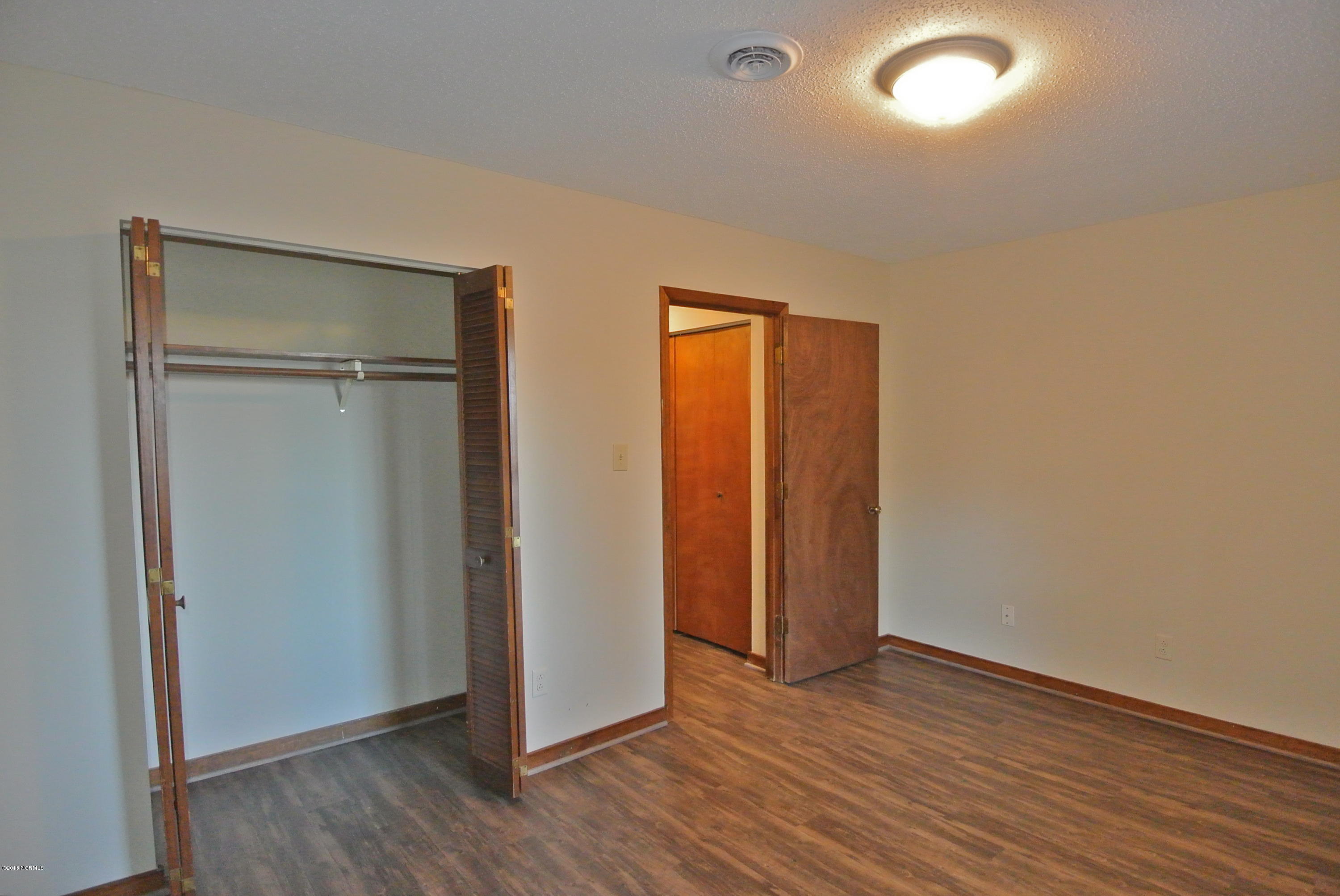 1106 Karen Drive C Property Photo 8