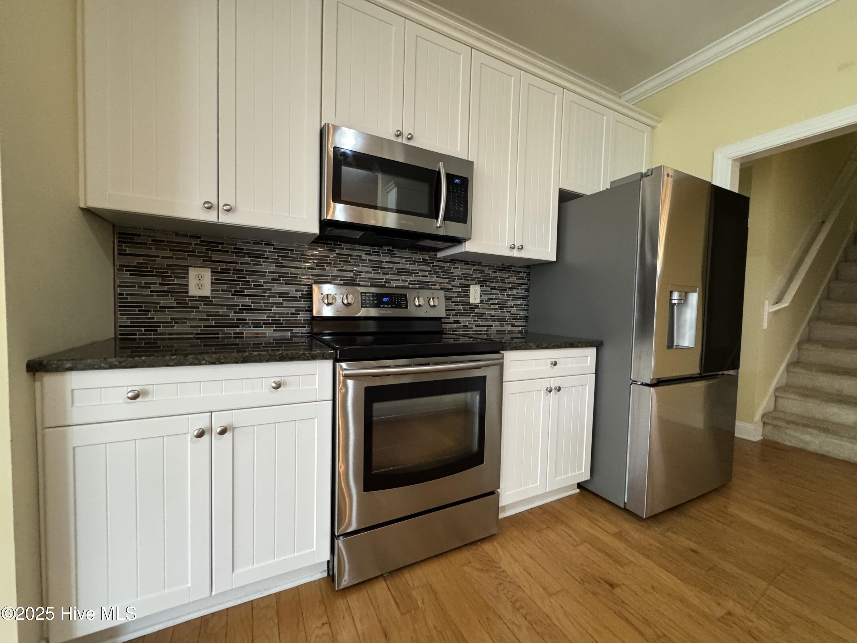 1011 Ginger Lily Way Property Photo 8