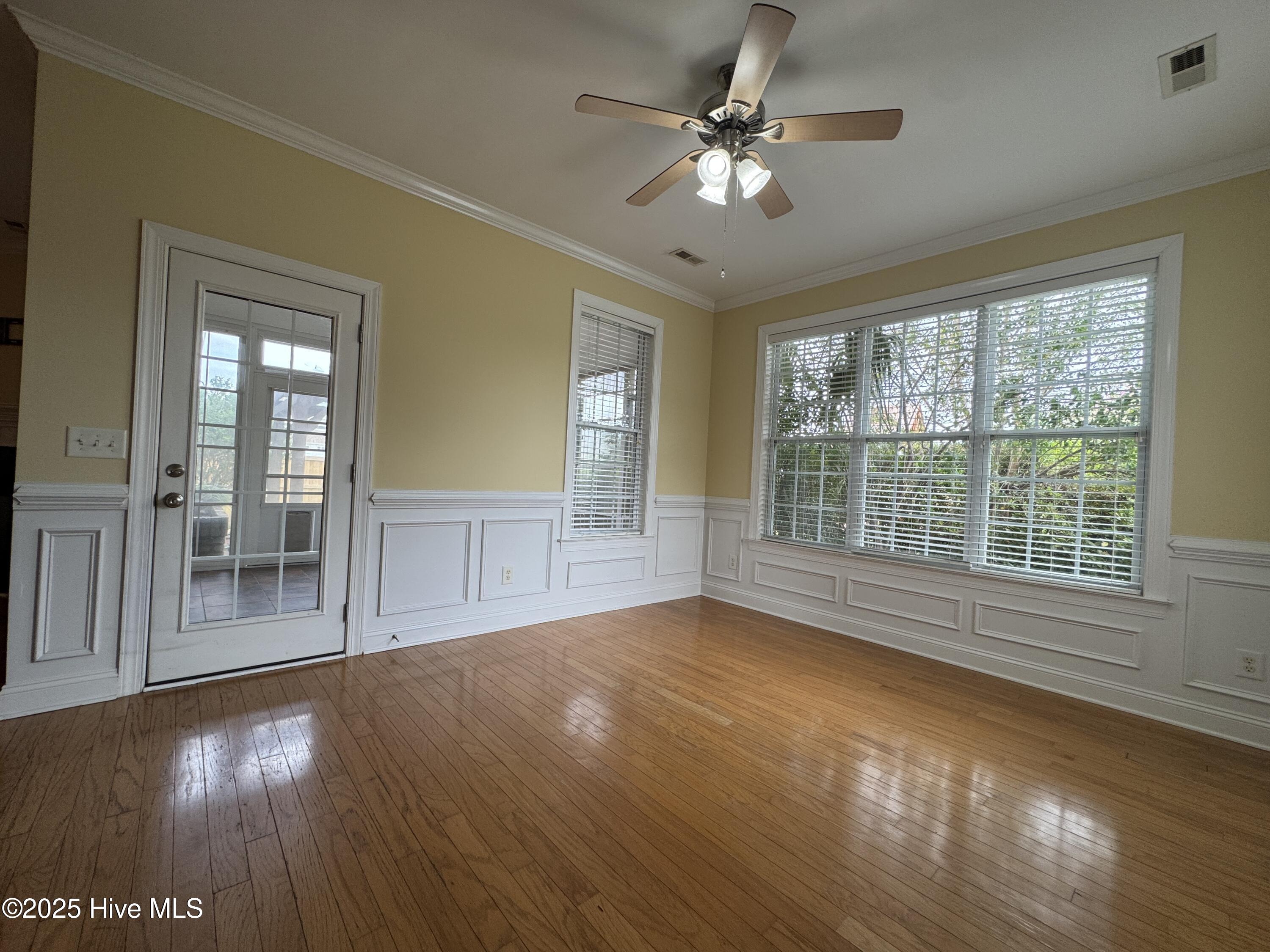 1011 Ginger Lily Way Property Photo 11