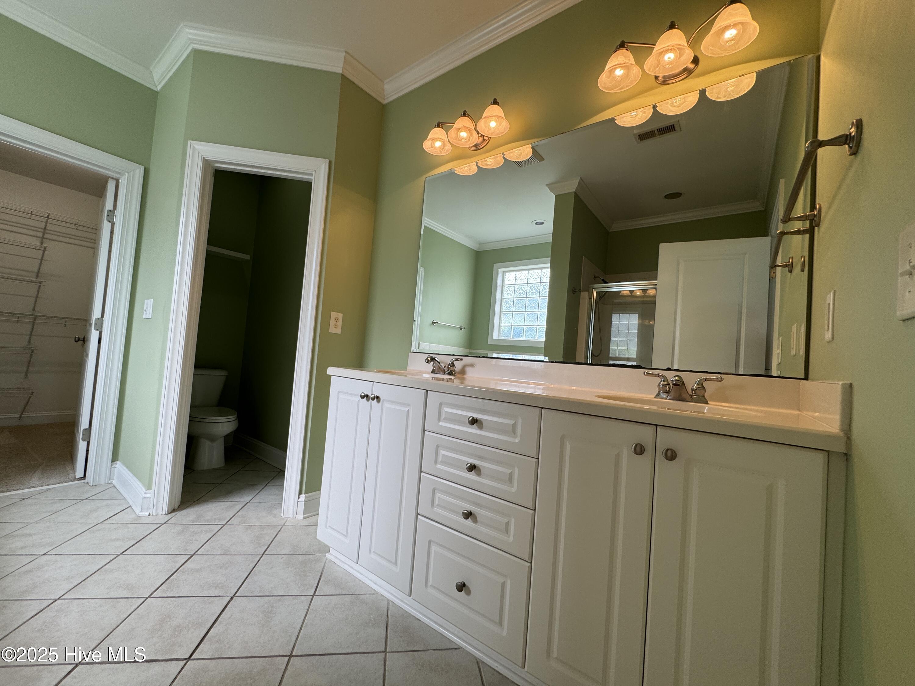1011 Ginger Lily Way Property Photo 13