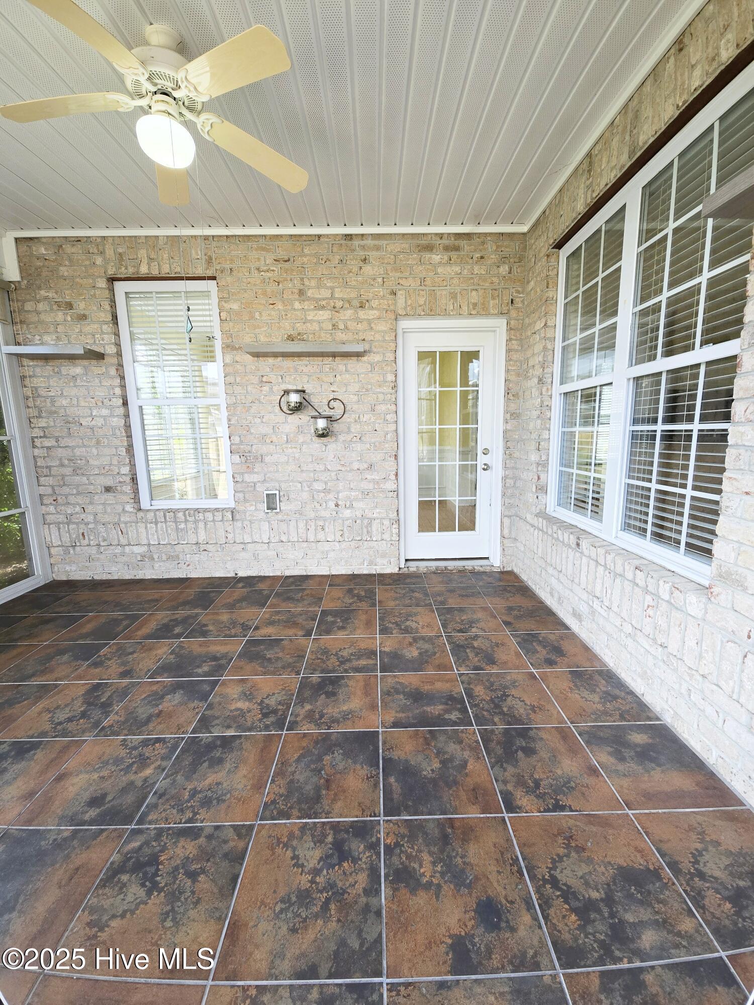 1011 Ginger Lily Way Property Photo 28