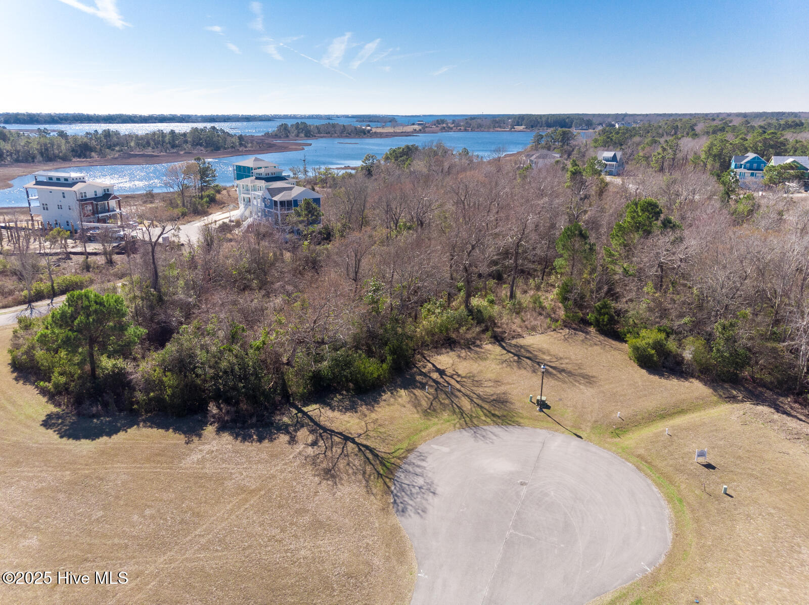 204 696 Seagrass Court Property Photo 2