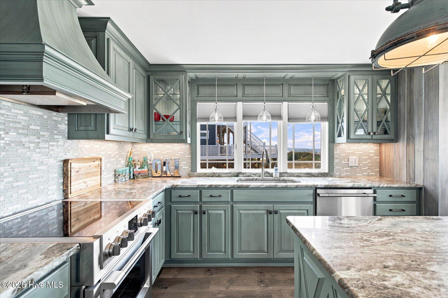 407 Ocean Drive Property Photo 12