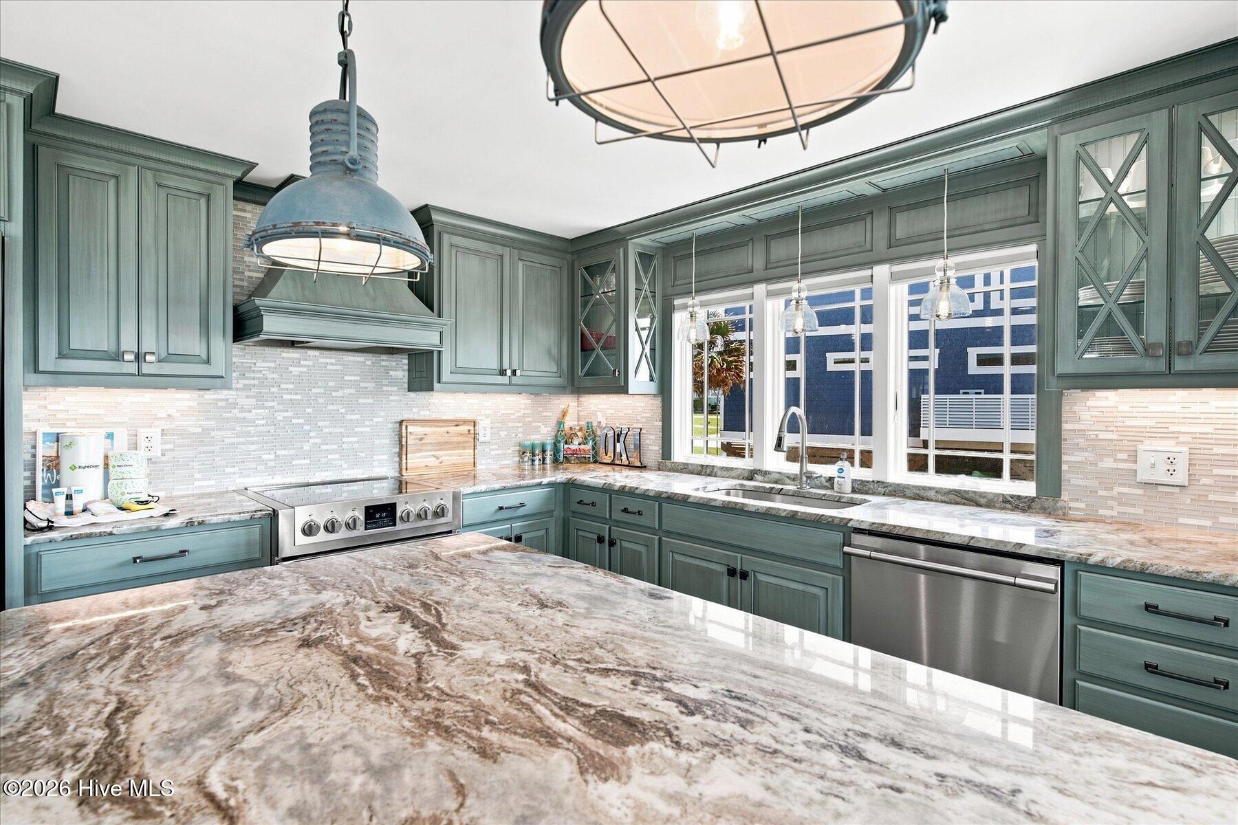 407 Ocean Drive Property Photo 17