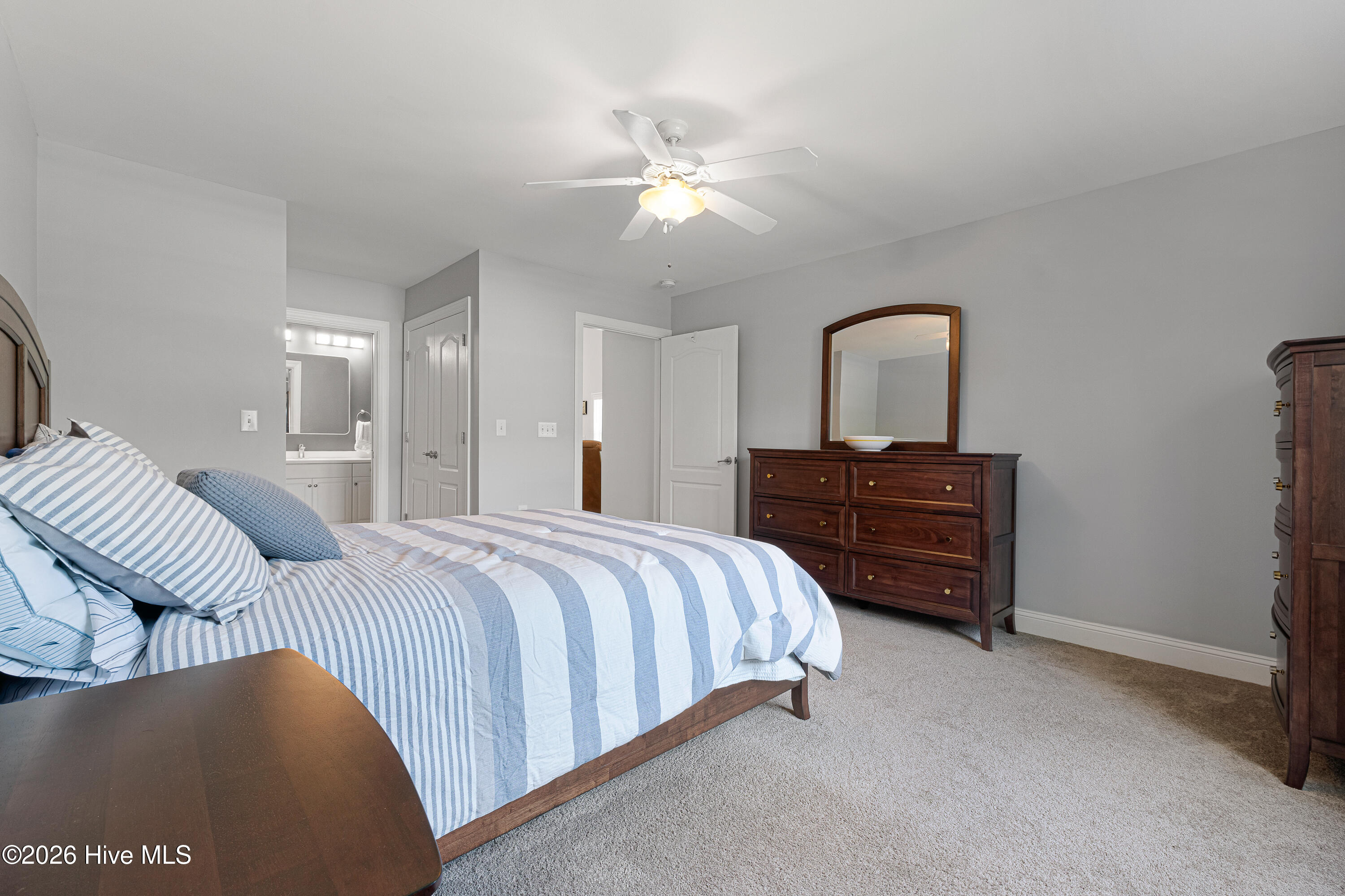 215 Diamond Cove Property Photo 14
