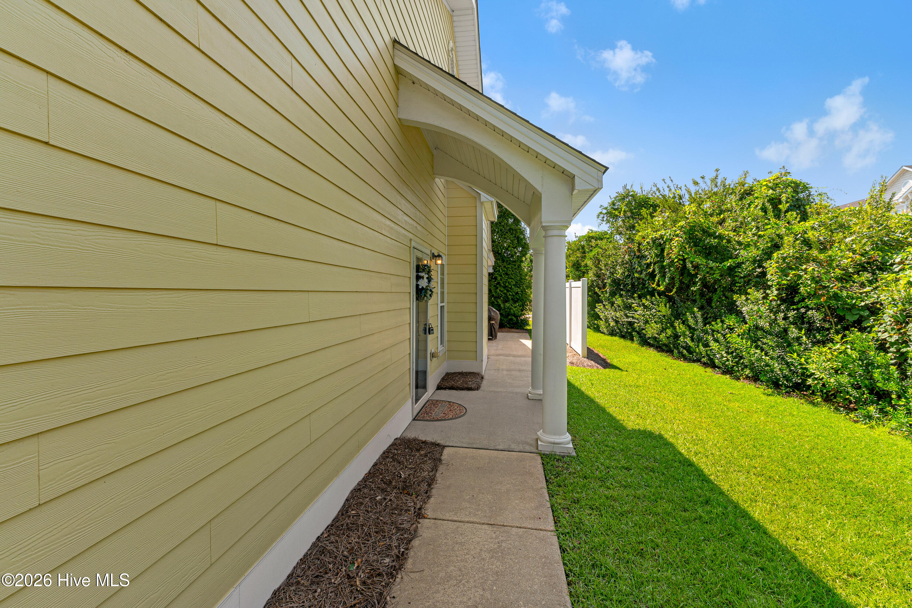 215 Diamond Cove Property Photo 24