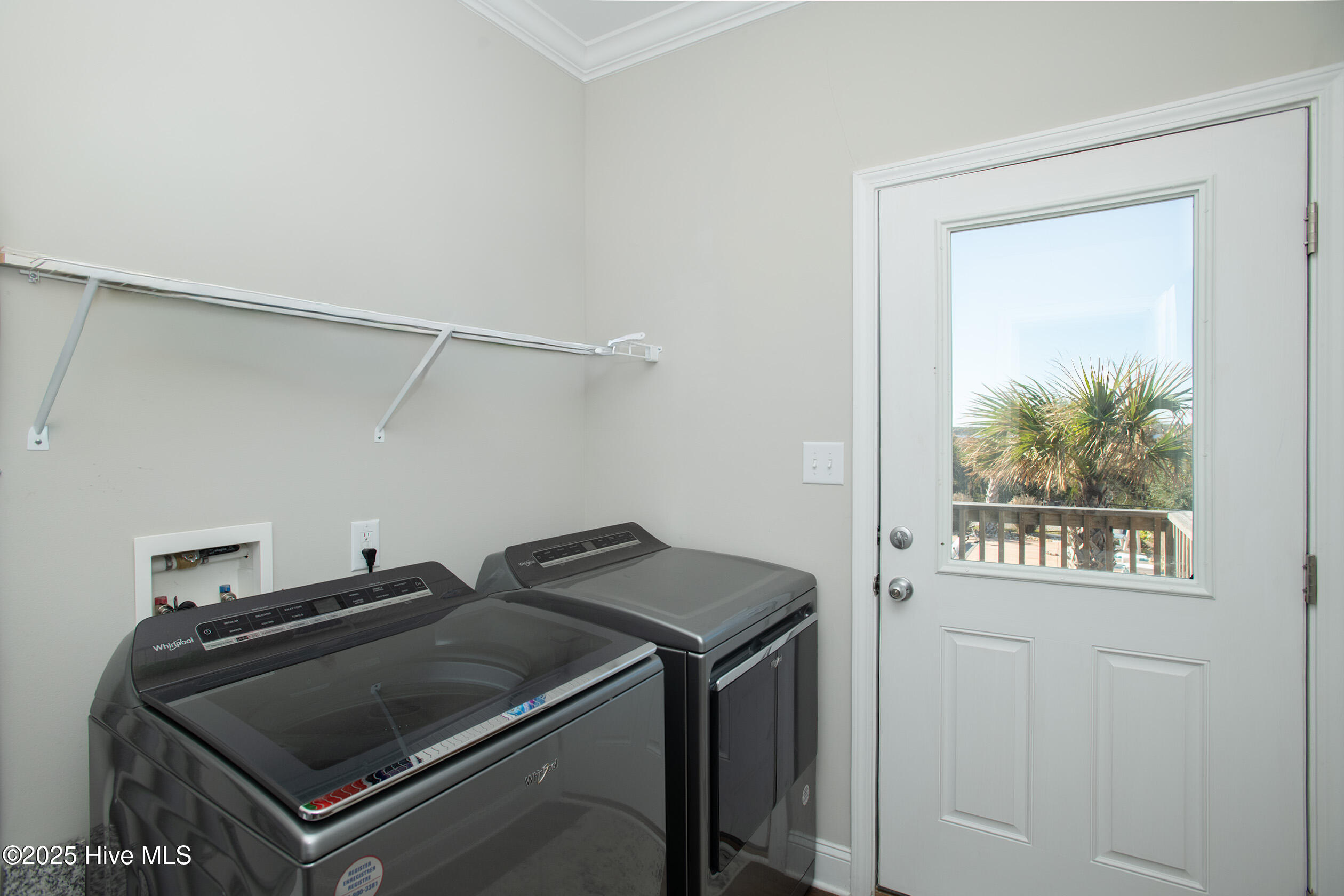 285 Soundview Drive Property Photo 19